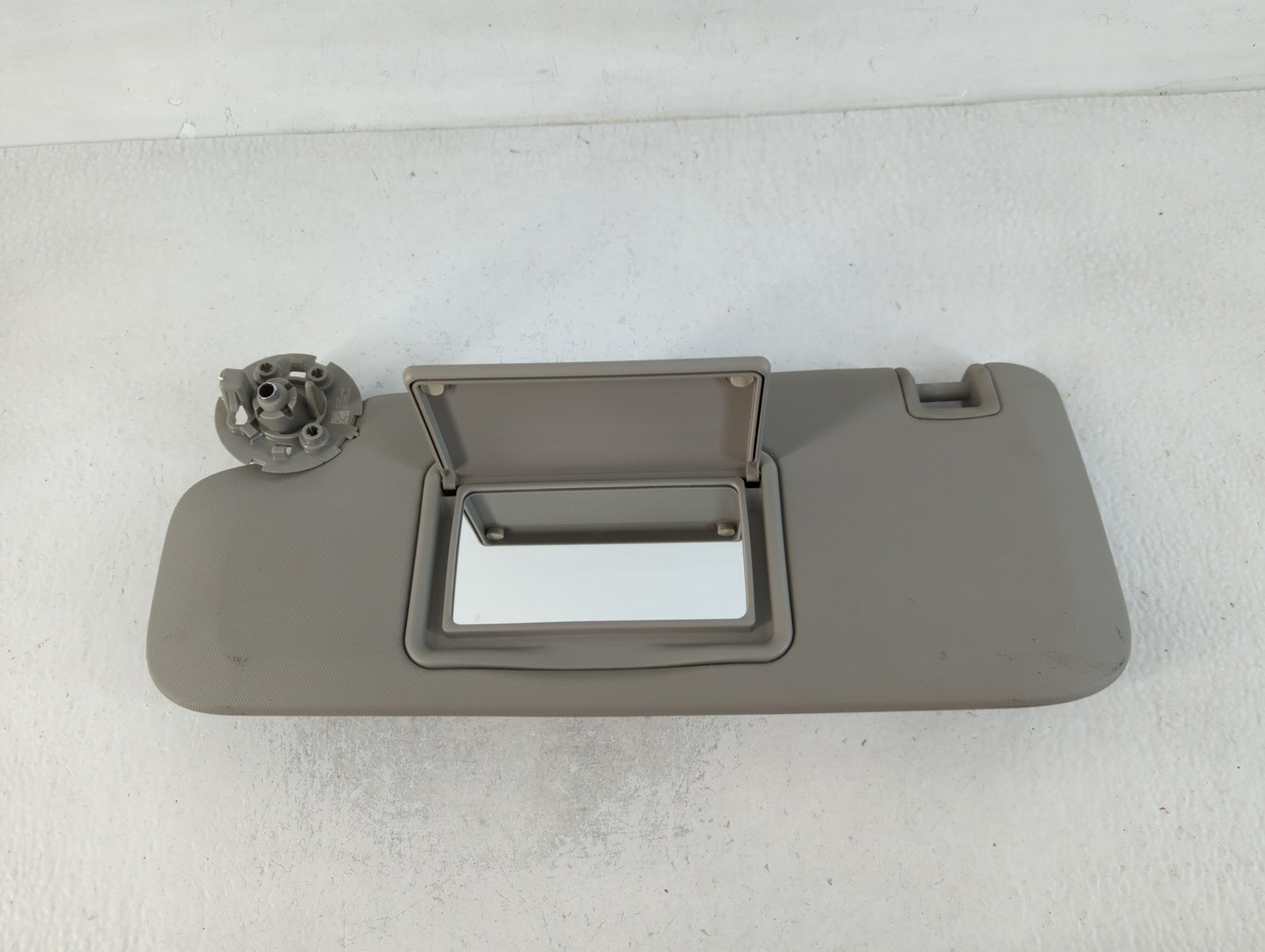 2011-2016 Chevrolet Cruze Sun Visor Shade Replacement Driver Left Mirror Fits Fits 2011 2012 2013 2014 2015 2016 OEM Used Auto Parts - Oemusedautoparts1.com