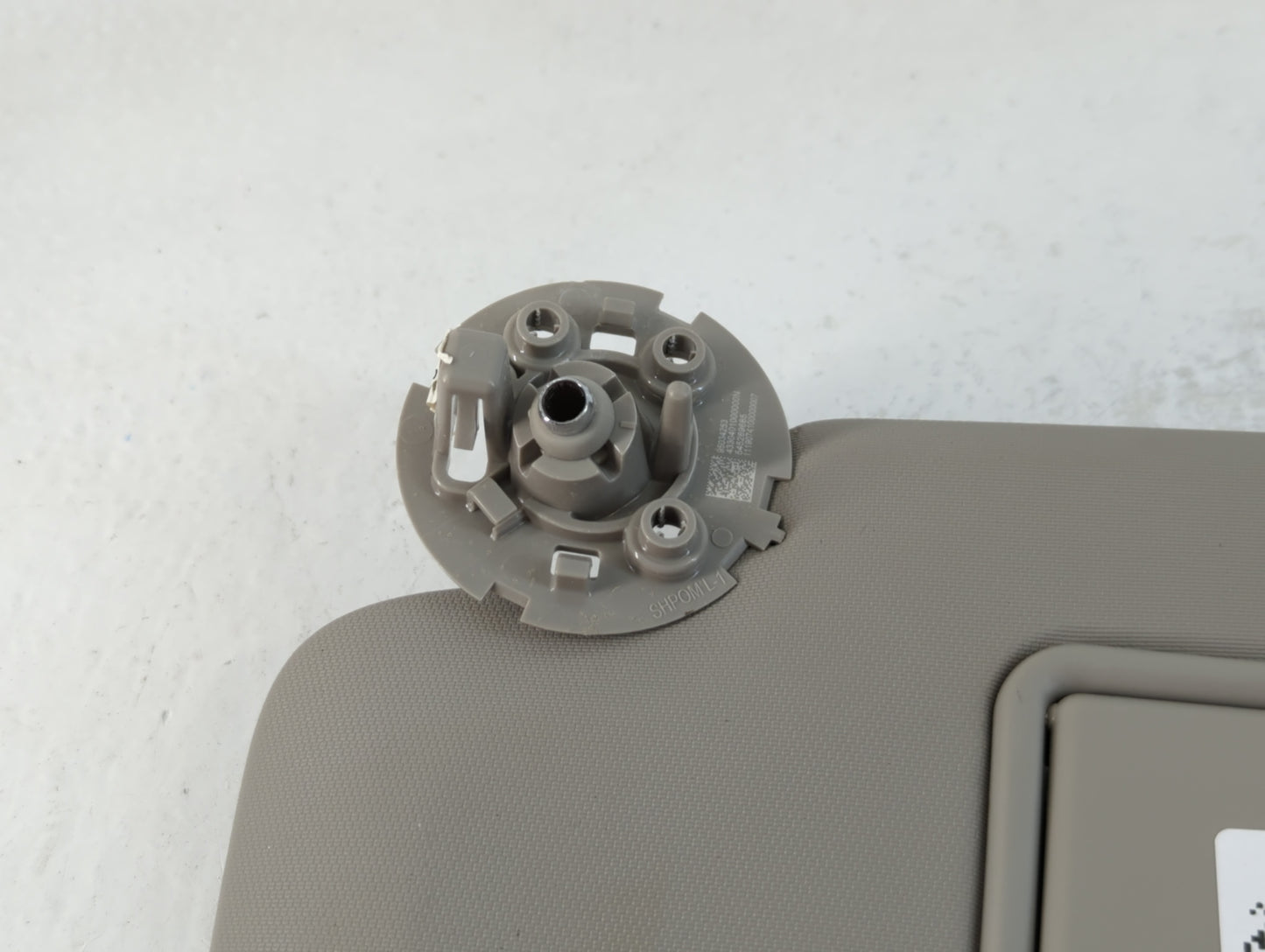 2011-2016 Chevrolet Cruze Sun Visor Shade Replacement Driver Left Mirror Fits Fits 2011 2012 2013 2014 2015 2016 OEM Used Auto Parts - Oemusedautoparts1.com