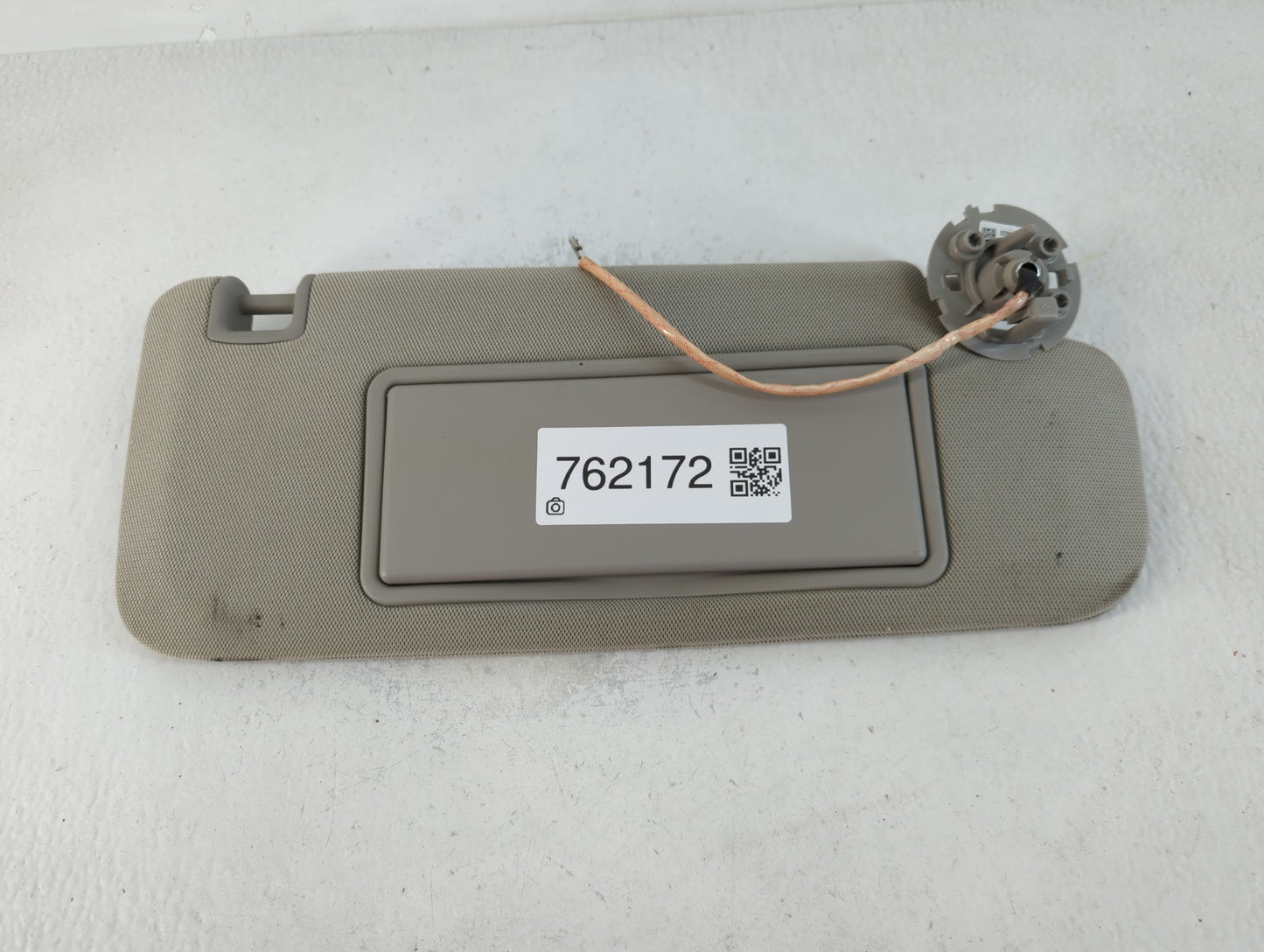 2014-2020 Chevrolet Impala Sun Visor Shade Replacement Passenger Right Mirror Fits Fits 2014 2015 2016 2017 2018 2019 2020 OEM Used Auto Parts - Oemusedautoparts1.com