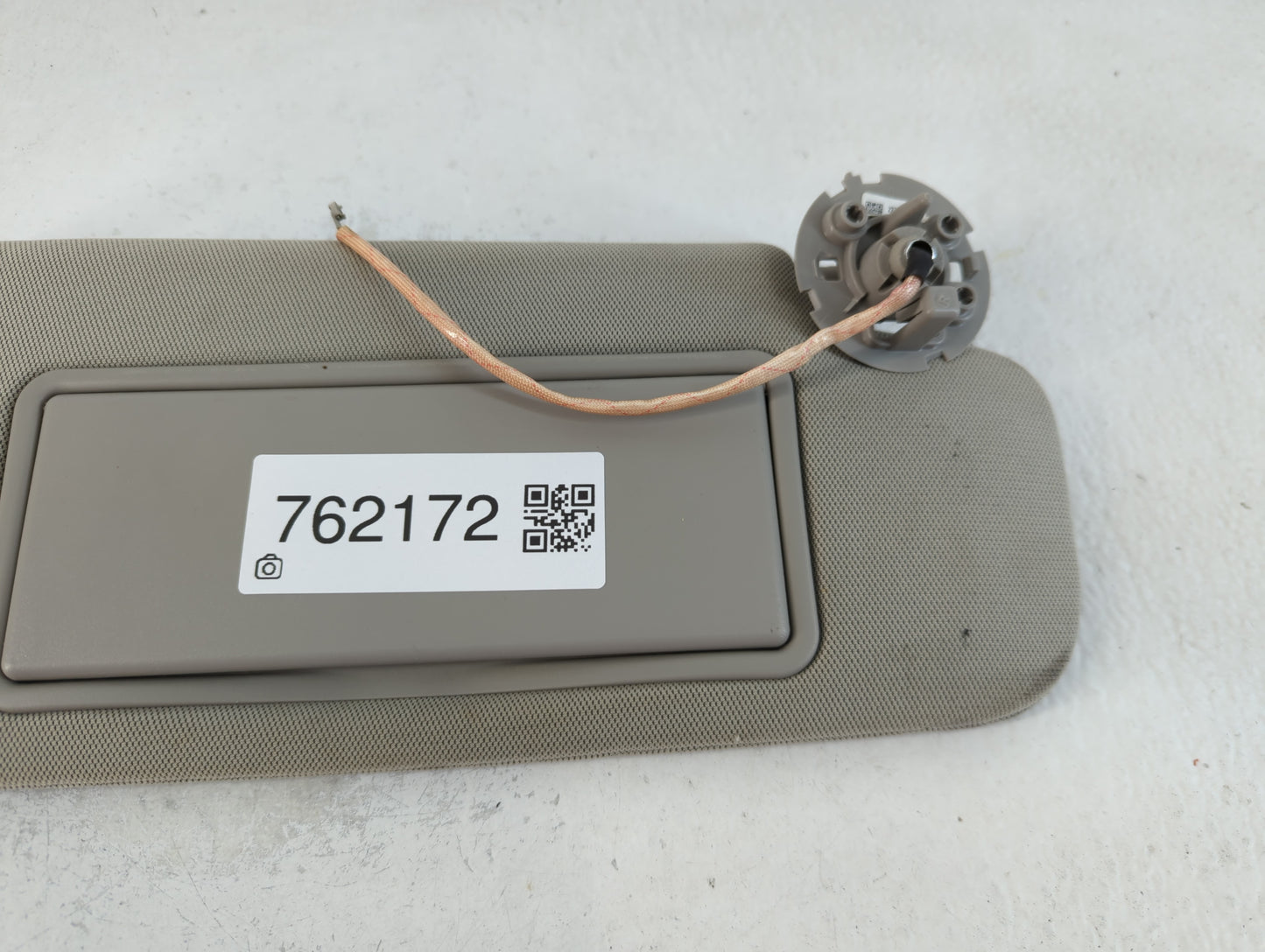 2014-2020 Chevrolet Impala Sun Visor Shade Replacement Passenger Right Mirror Fits Fits 2014 2015 2016 2017 2018 2019 2020 OEM Used Auto Parts - Oemusedautoparts1.com