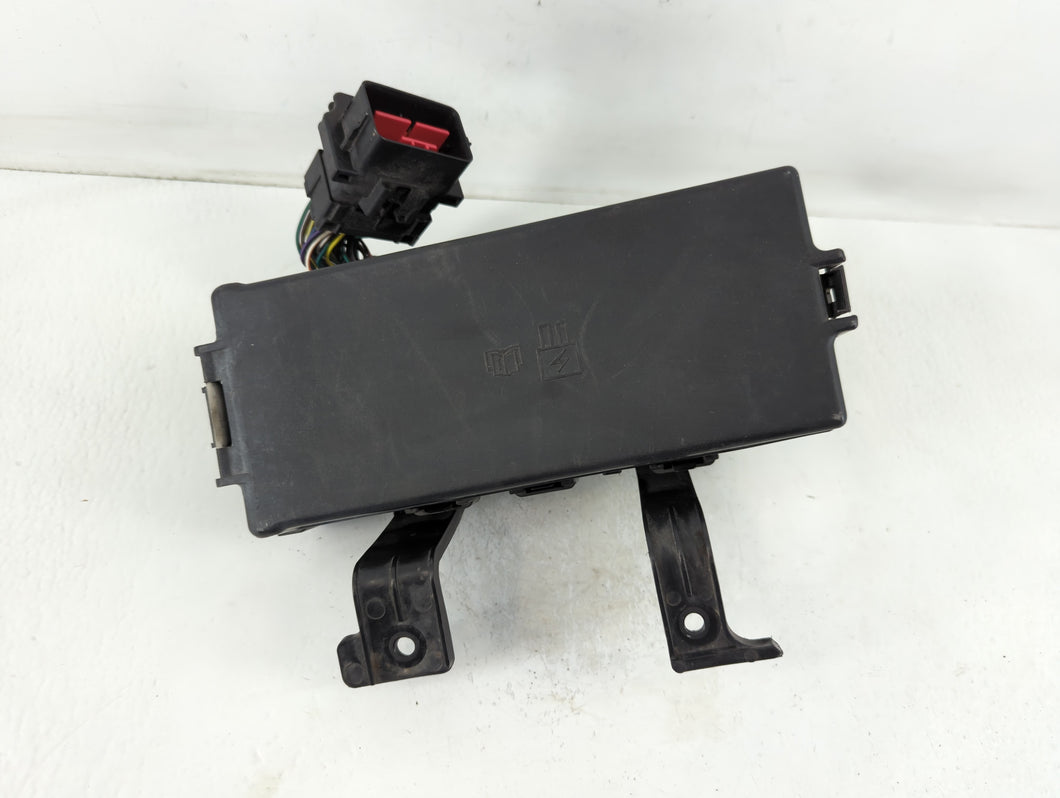 2010-2012 Ford Fusion Fusebox Fuse Box Panel Relay Module P/N:PP-T10 54-7146-30 Fits Fits 2010 2011 2012 OEM Used Auto Parts