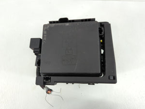 2017-2019 Gmc Acadia Fusebox Fuse Box Panel Relay Module P/N:7171-4521-30 Fits Fits 2017 2018 2019 OEM Used Auto Parts