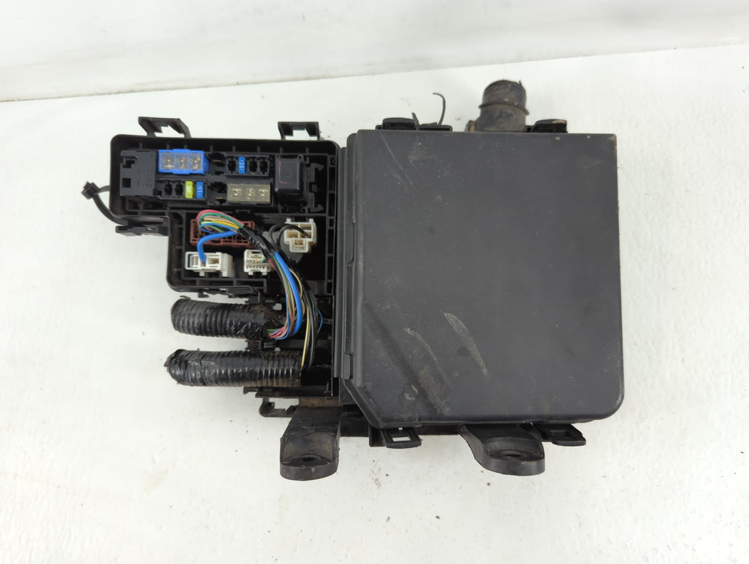 2017-2020 Nissan Rogue Fusebox Fuse Box Panel Relay Module P/N:PP+GF20+M10 Fits Fits 2017 2018 2019 2020 OEM Used Auto Parts