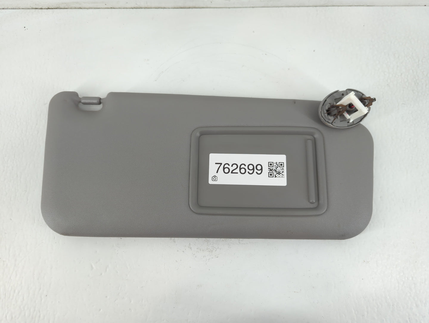 2006-2009 Toyota Rav4 Sun Visor Shade Replacement Passenger Right Mirror Fits Fits 2006 2007 2008 2009 OEM Used Auto Parts - Oemusedautoparts1.com