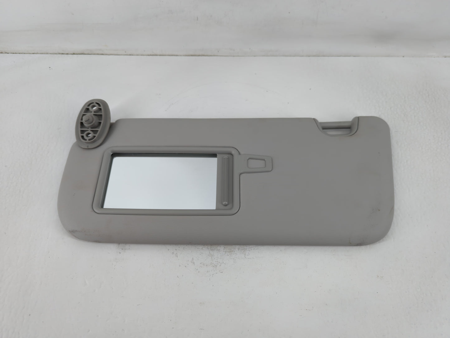 2014-2019 Kia Soul Sun Visor Shade Replacement Driver Left Mirror Fits Fits 2014 2015 2016 2017 2018 2019 OEM Used Auto Parts - Oemusedautoparts1.com