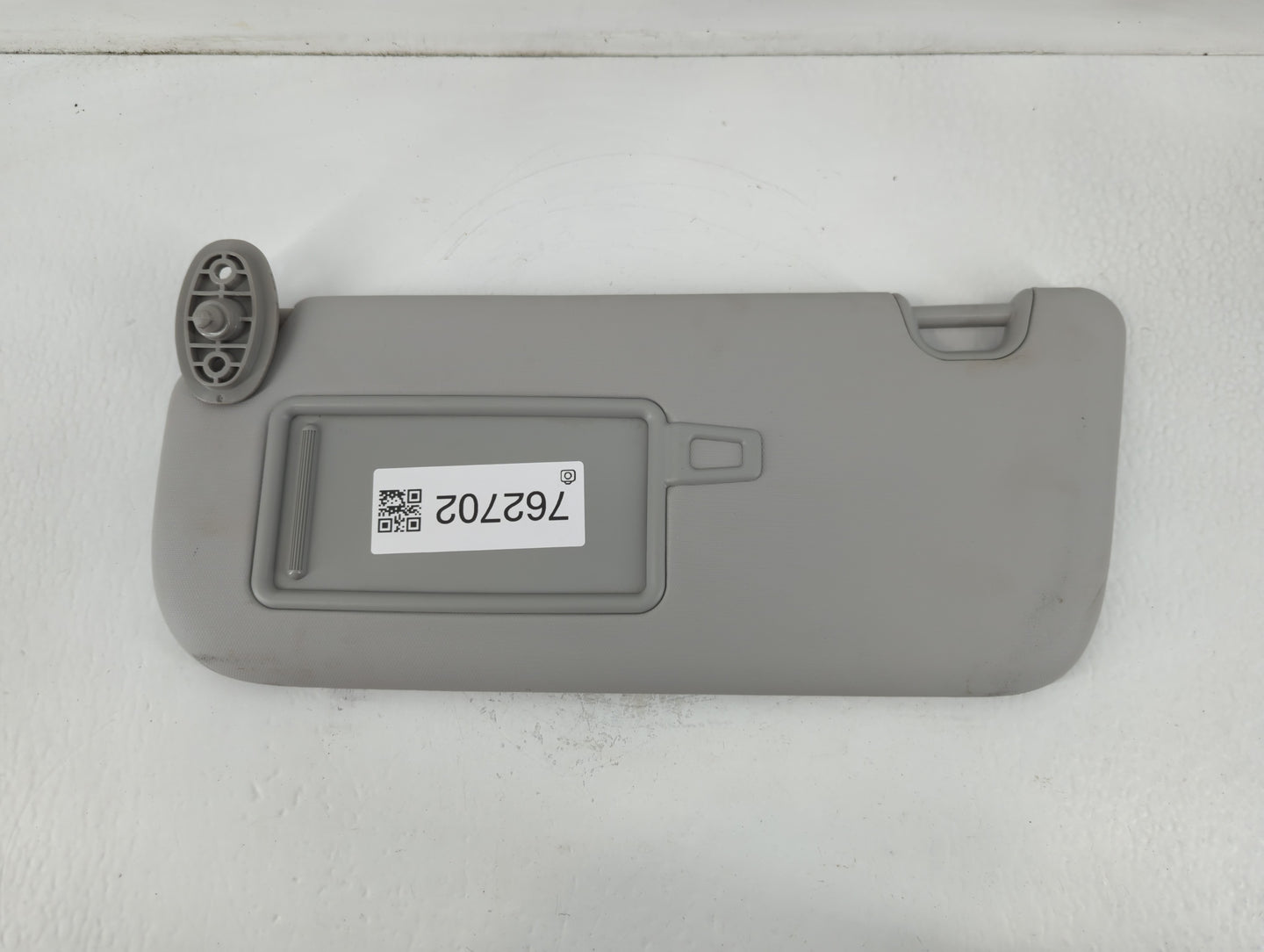 2014-2019 Kia Soul Sun Visor Shade Replacement Driver Left Mirror Fits Fits 2014 2015 2016 2017 2018 2019 OEM Used Auto Parts - Oemusedautoparts1.com
