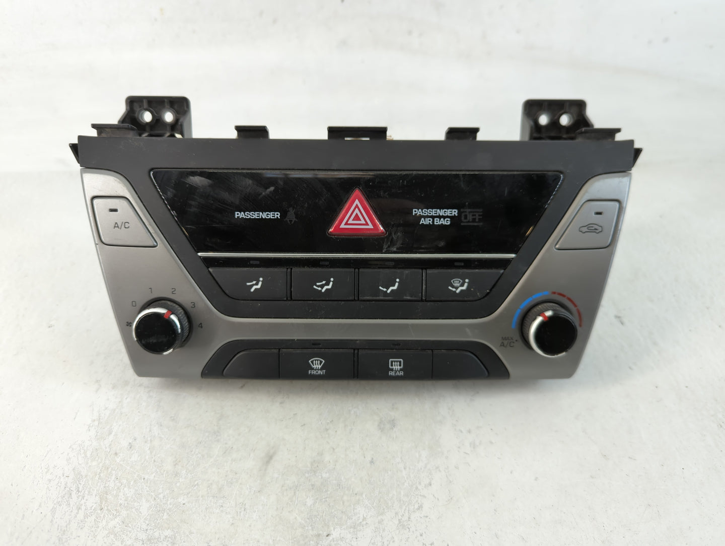 2018-2020 Hyundai Elantra Climate Control Module Temperature AC/Heater Replacement P/N:97250 E20614X Fits Fits 2018 2019 2020 OEM Used Auto Parts - Oemusedautoparts1.com
