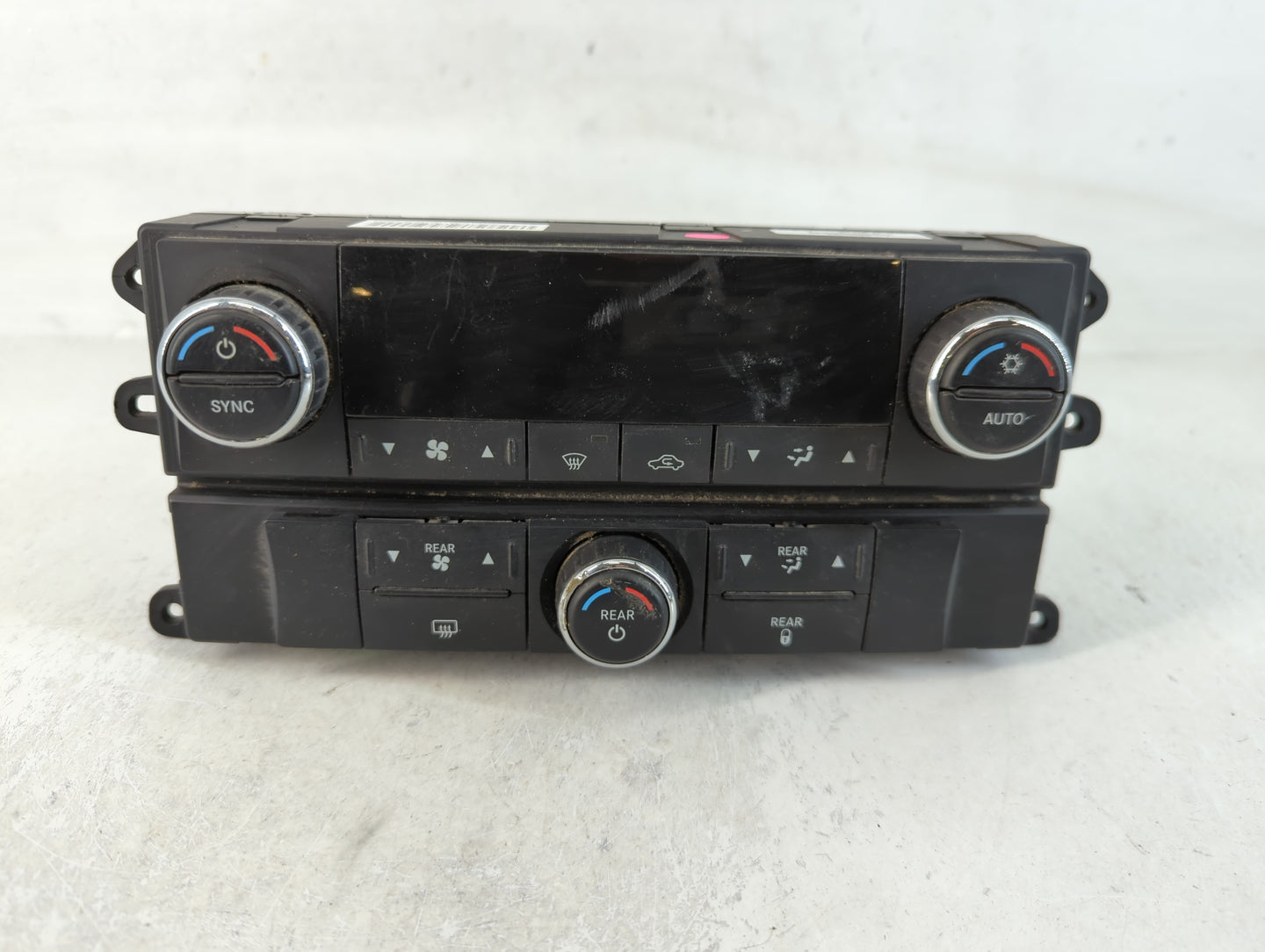 2009 Dodge Journey Climate Control Module Temperature AC/Heater Replacement P/N:P55111894AE Fits OEM Used Auto Parts - Oemusedautoparts1.com