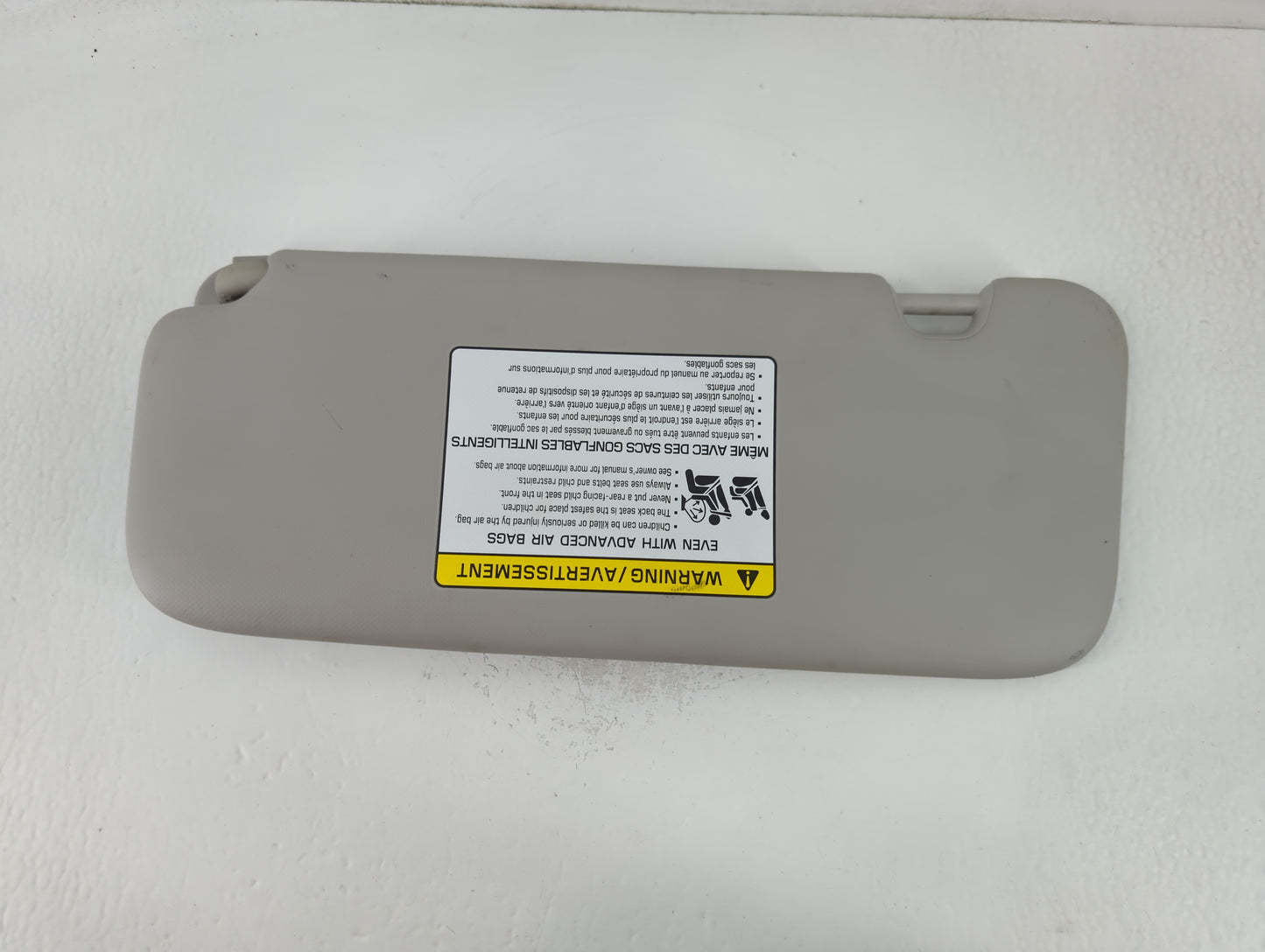 2022 Kia Forte Sun Visor Shade Replacement Passenger Right Mirror Fits OEM Used Auto Parts - Oemusedautoparts1.com