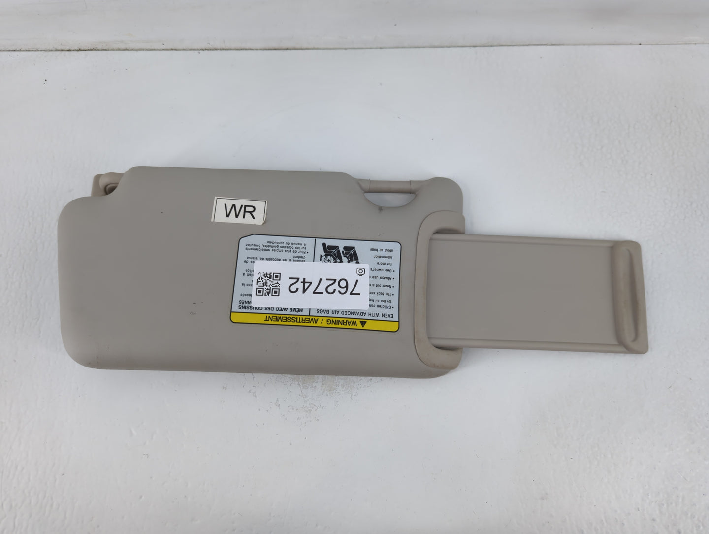 2013-2015 Nissan Versa Sun Visor Shade Replacement Passenger Right Mirror Fits Fits 2013 2014 2015 OEM Used Auto Parts - Oemusedautoparts1.com