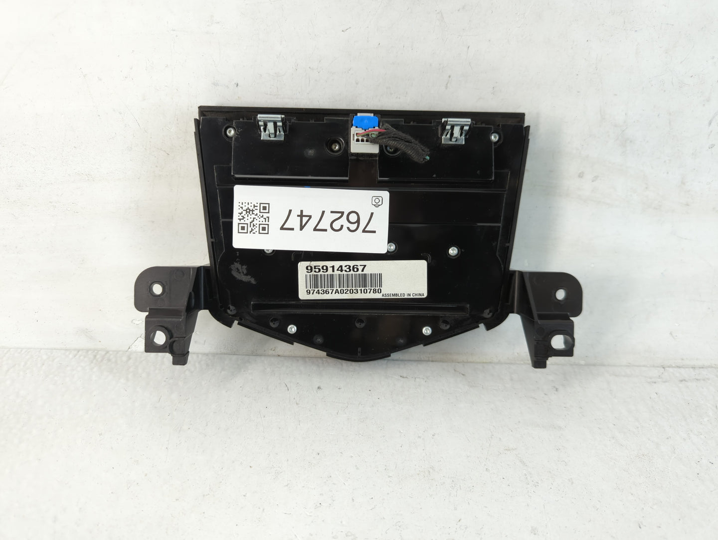 2012 Chevrolet Cruze Climate Control Module Temperature AC/Heater Replacement P/N:95914367 Fits OEM Used Auto Parts - Oemusedautoparts1.com
