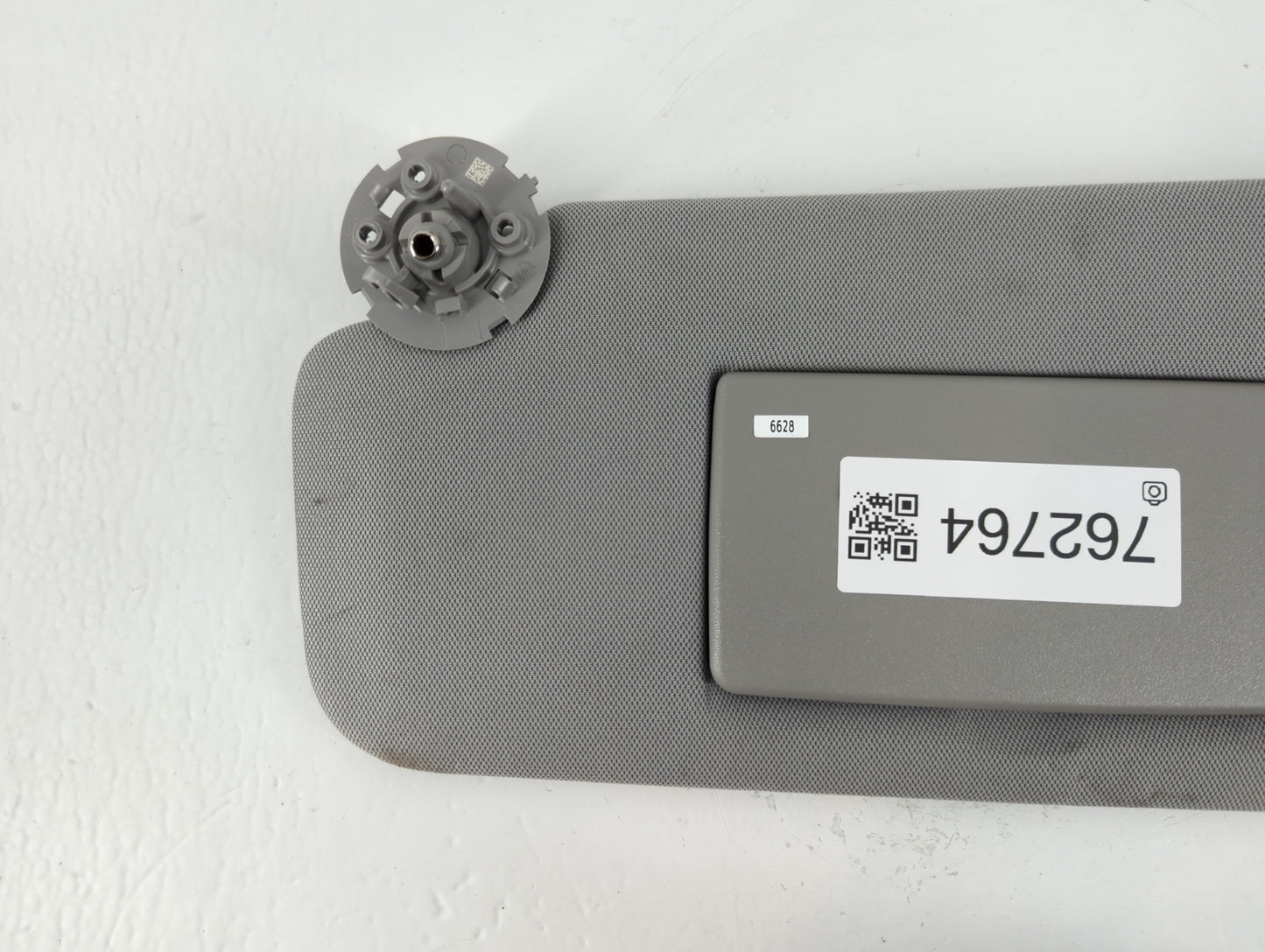 2017-2021 Chevrolet Trax Sun Visor Shade Replacement Driver Left Mirror Fits Fits 2017 2018 2019 2020 2021 OEM Used Auto Parts - Oemusedautoparts1.com