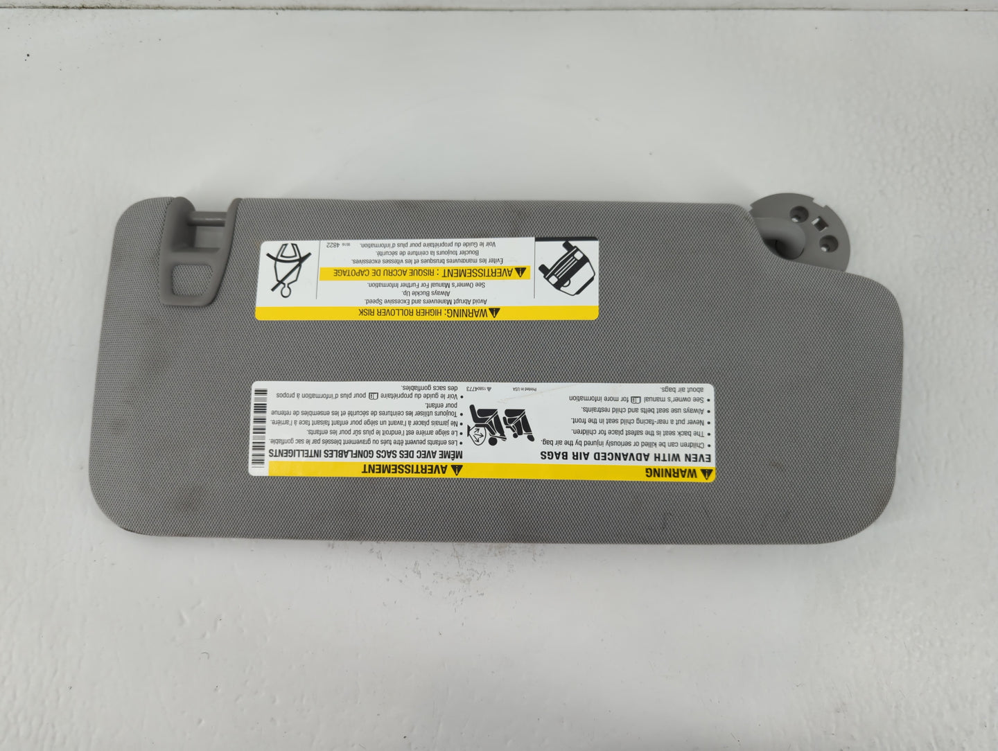 2017-2021 Chevrolet Trax Sun Visor Shade Replacement Driver Left Mirror Fits Fits 2017 2018 2019 2020 2021 OEM Used Auto Parts - Oemusedautoparts1.com