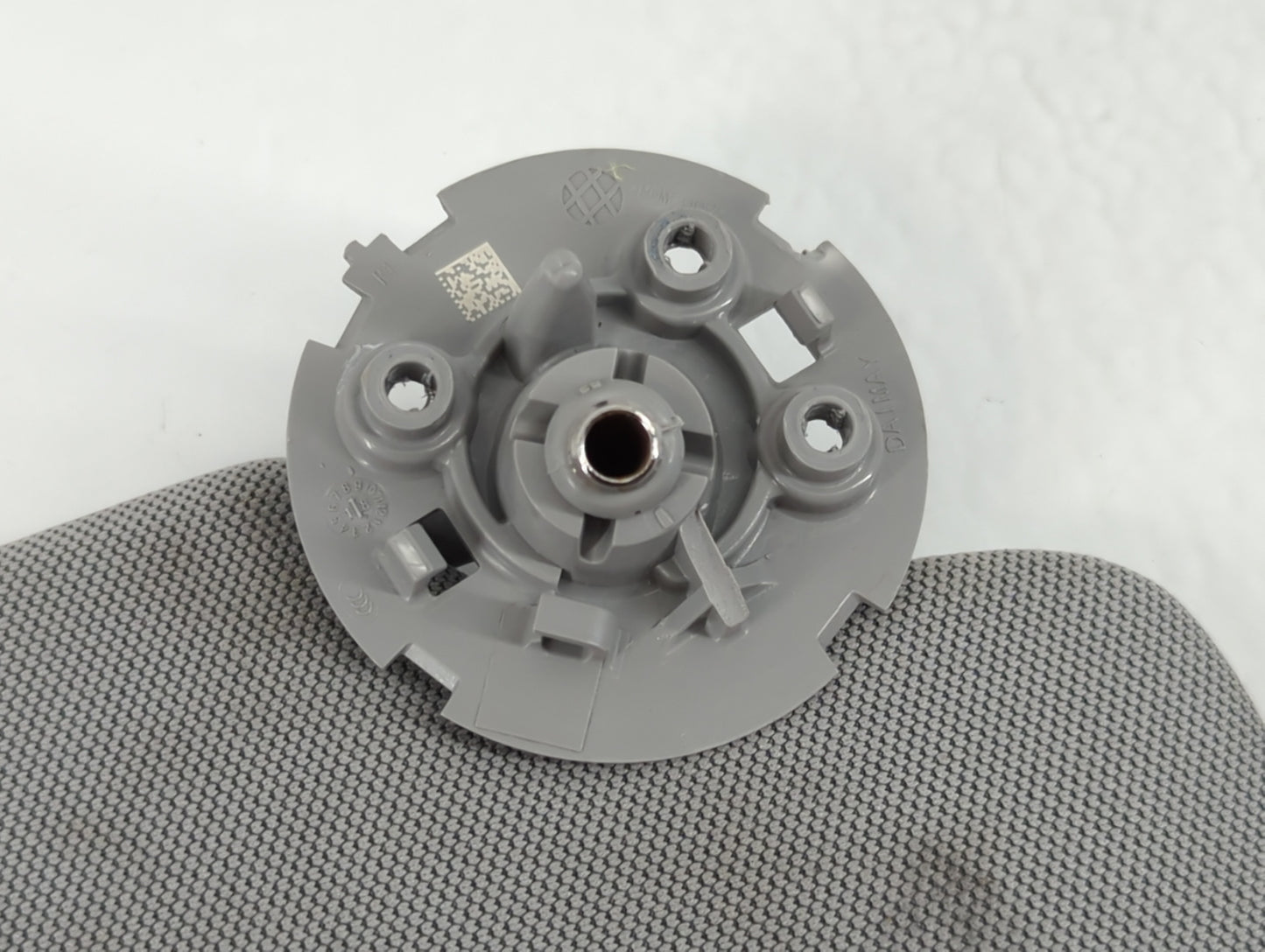 2017-2021 Chevrolet Trax Sun Visor Shade Replacement Passenger Right Mirror Fits Fits 2017 2018 2019 2020 2021 OEM Used Auto Parts - Oemusedautoparts1.com