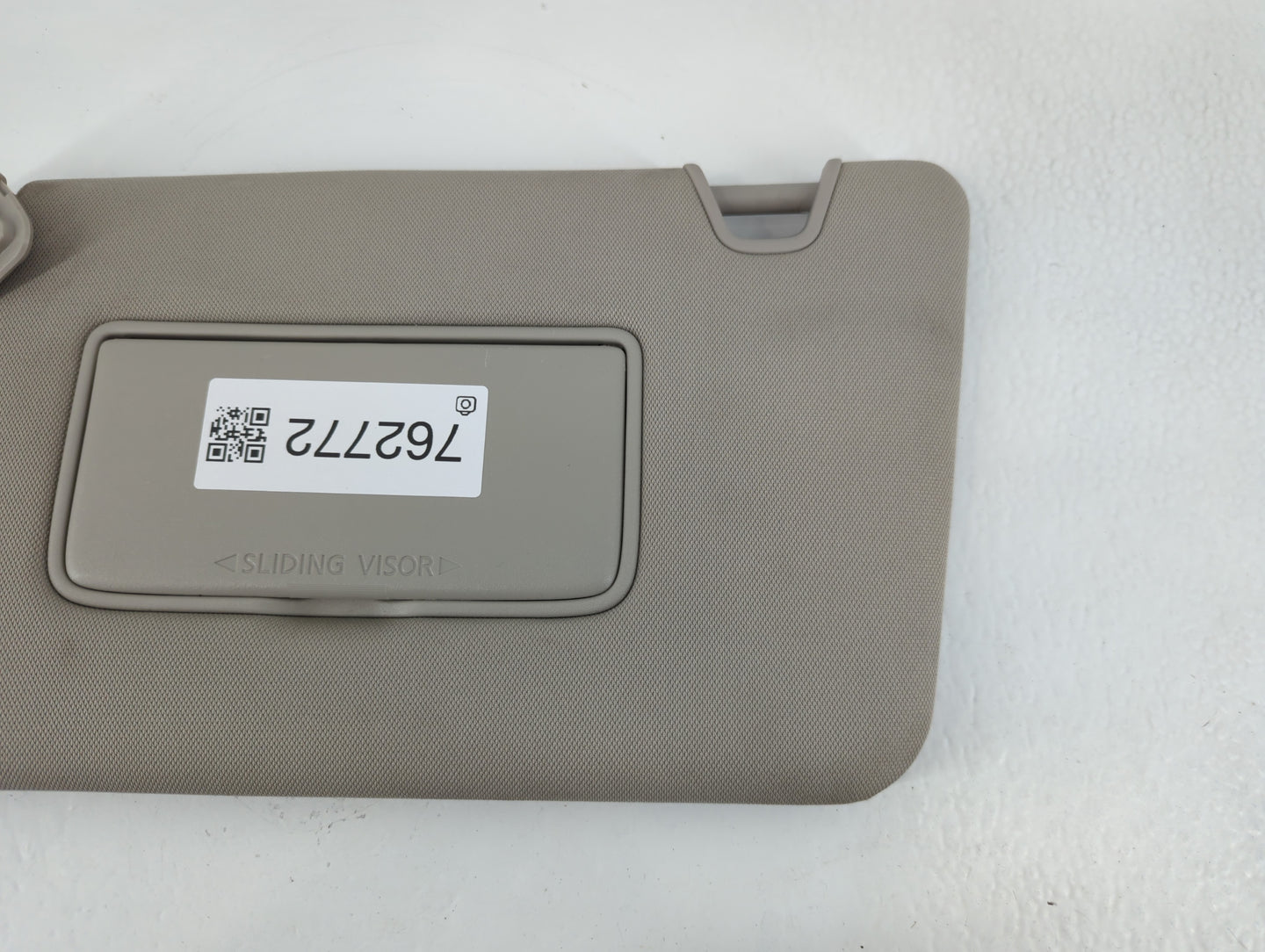 2018-2020 Nissan Rogue Sun Visor Shade Replacement Driver Left Mirror Fits Fits 2018 2019 2020 OEM Used Auto Parts - Oemusedautoparts1.com