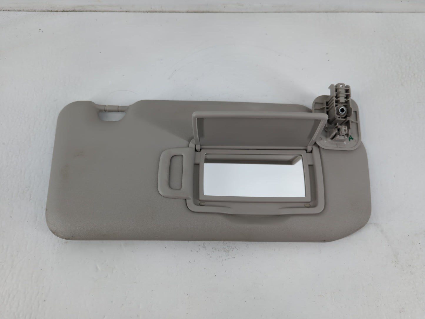 2020-2022 Nissan Sentra Sun Visor Shade Replacement Passenger Right Mirror Fits Fits 2020 2021 2022 OEM Used Auto Parts - Oemusedautoparts1.com