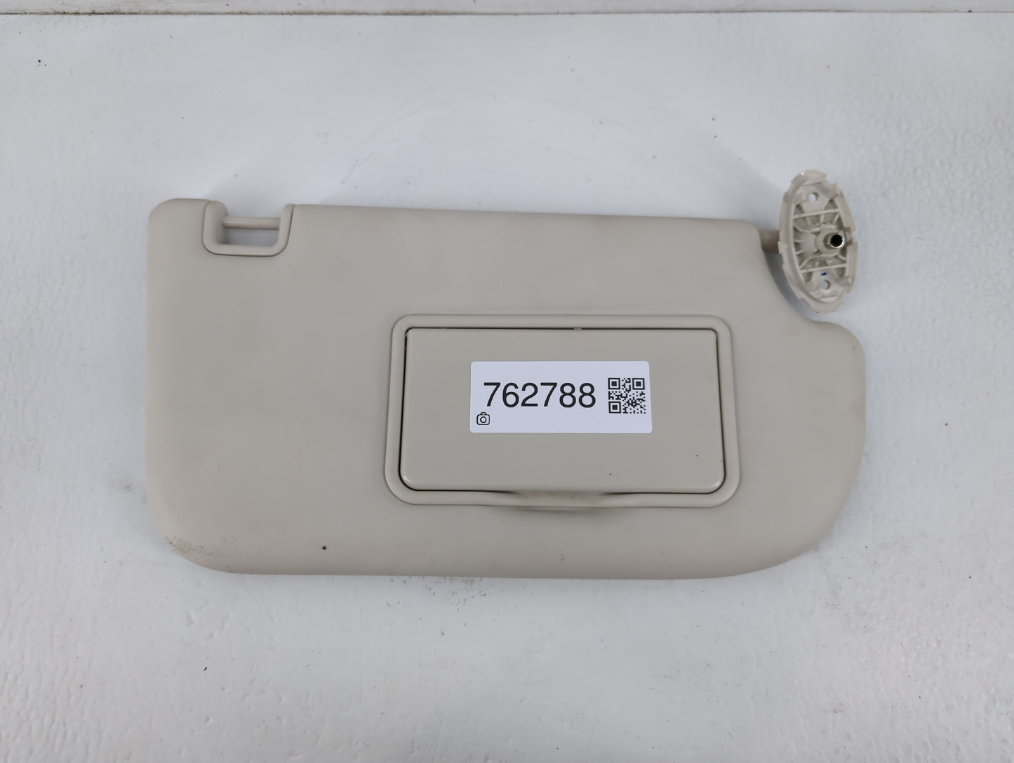 2013-2019 Ford Escape Sun Visor Shade Replacement Passenger Right Mirror Fits Fits 2013 2014 2015 2016 2017 2018 2019 OEM Used Auto Parts - Oemusedautoparts1.com