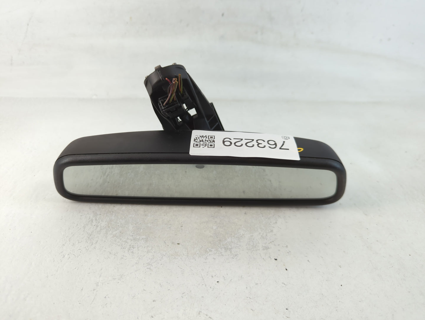 2010-2013 Bmw X5 Interior Rear View Mirror Replacement OEM P/N:E11015891 E11025891 Fits Fits 2010 2011 2012 2013 2014 OEM Used Auto Parts - Oemusedautoparts1.com