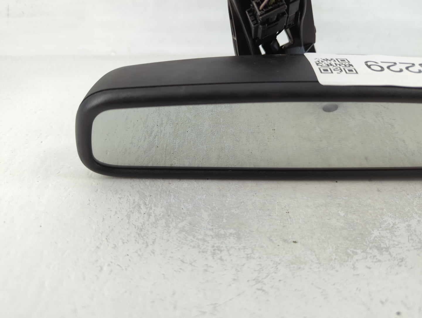 2010-2013 Bmw X5 Interior Rear View Mirror Replacement OEM P/N:E11015891 E11025891 Fits Fits 2010 2011 2012 2013 2014 OEM Used Auto Parts - Oemusedautoparts1.com