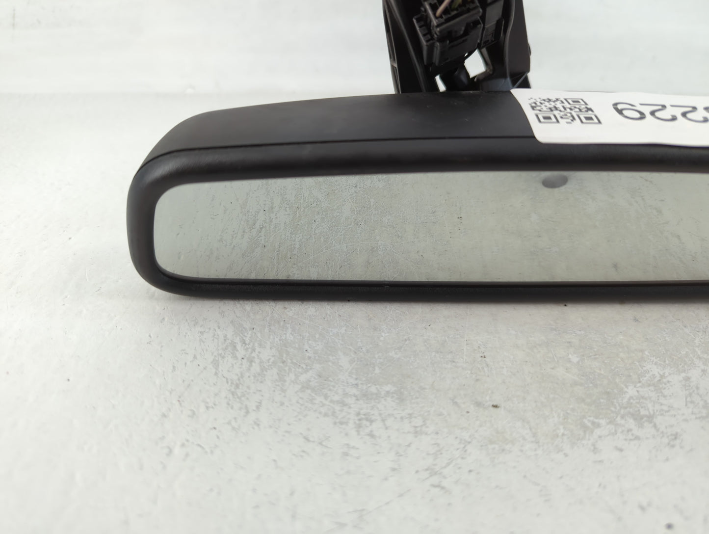 2010-2013 Bmw X5 Interior Rear View Mirror Replacement OEM P/N:E11015891 E11025891 Fits Fits 2010 2011 2012 2013 2014 OEM Used Auto Parts - Oemusedautoparts1.com