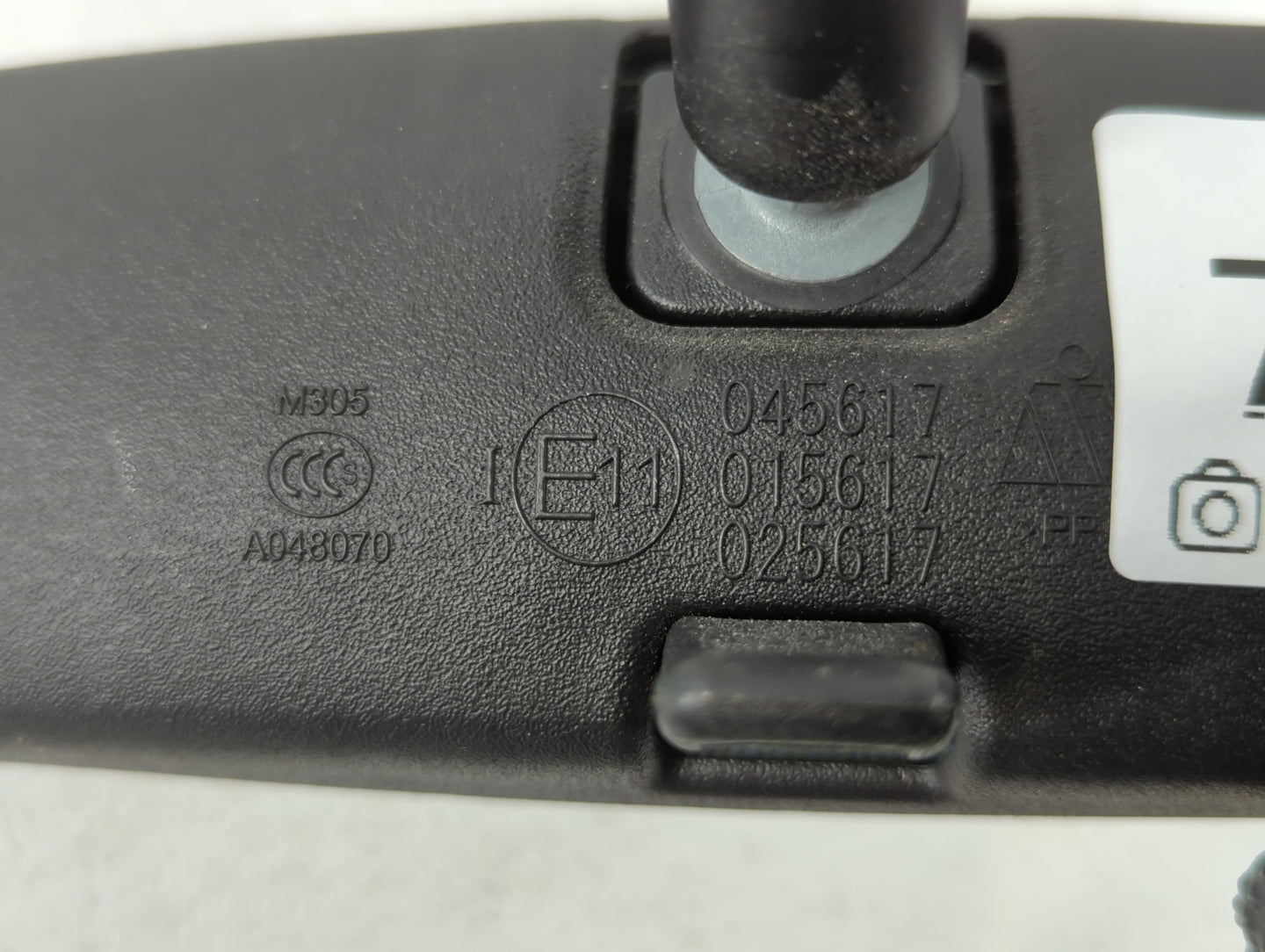 2022 Honda Civic Interior Rear View Mirror Replacement OEM P/N:E11045617 E11025617, E11015617 Fits OEM Used Auto Parts - Oemusedautoparts1.com