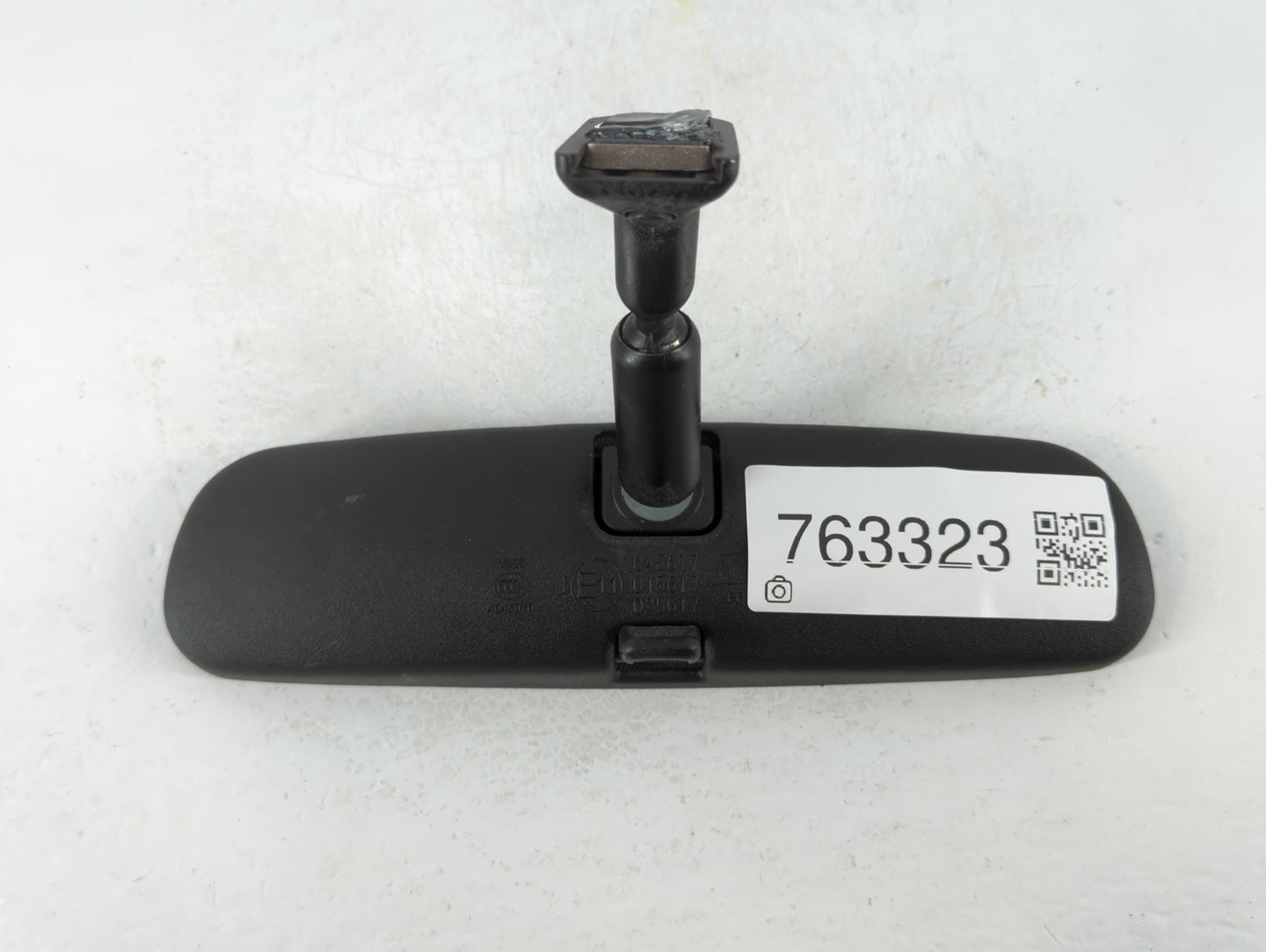 2022 Honda Civic Interior Rear View Mirror Replacement OEM P/N:E11045617 E11025617, E11015617 Fits OEM Used Auto Parts - Oemusedautoparts1.com