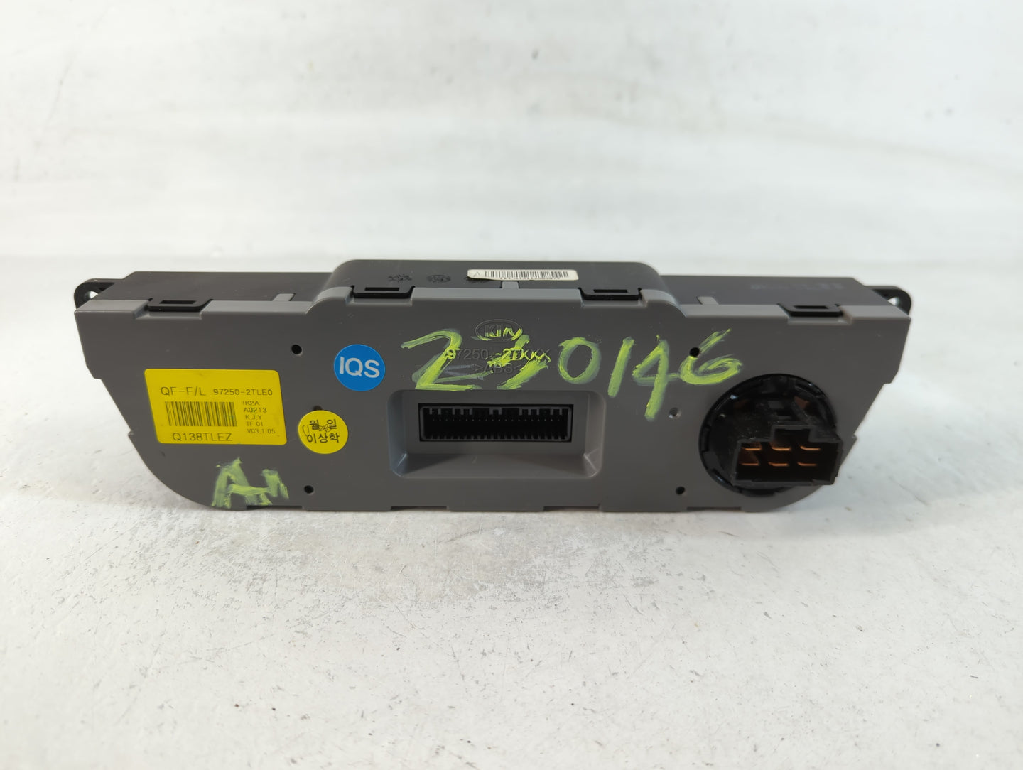 2014-2015 Kia Optima Climate Control Module Temperature AC/Heater Replacement P/N:Q138TLEZ 97250-2TLE0 Fits Fits 2014 2015 OEM Used Auto Parts - Oemusedautoparts1.com