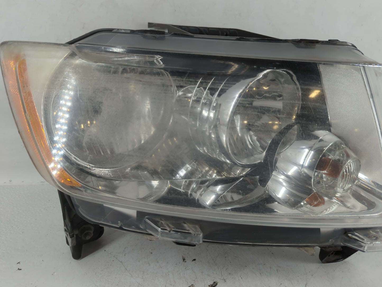2012 Jeep Compass Passenger Right Oem Head Light Headlight Lamp - Oemusedautoparts1.com