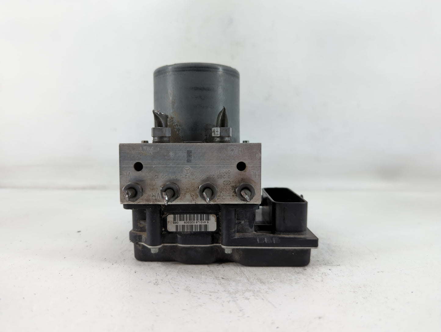 2010 Mercedes-Benz E350 ABS Pump Control Module Replacement P/N:A212 431 20 12 0 265 236 239 Fits OEM Used Auto Parts - Oemusedautoparts1.com