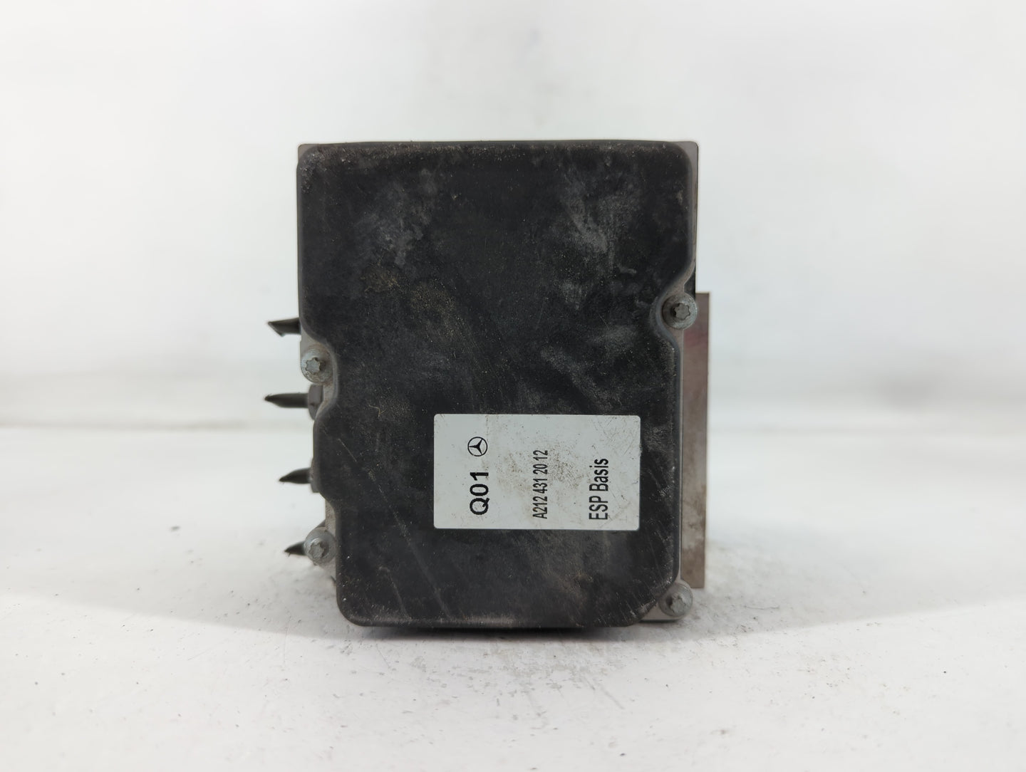 2010 Mercedes-Benz E350 ABS Pump Control Module Replacement P/N:A212 431 20 12 0 265 236 239 Fits OEM Used Auto Parts - Oemusedautoparts1.com