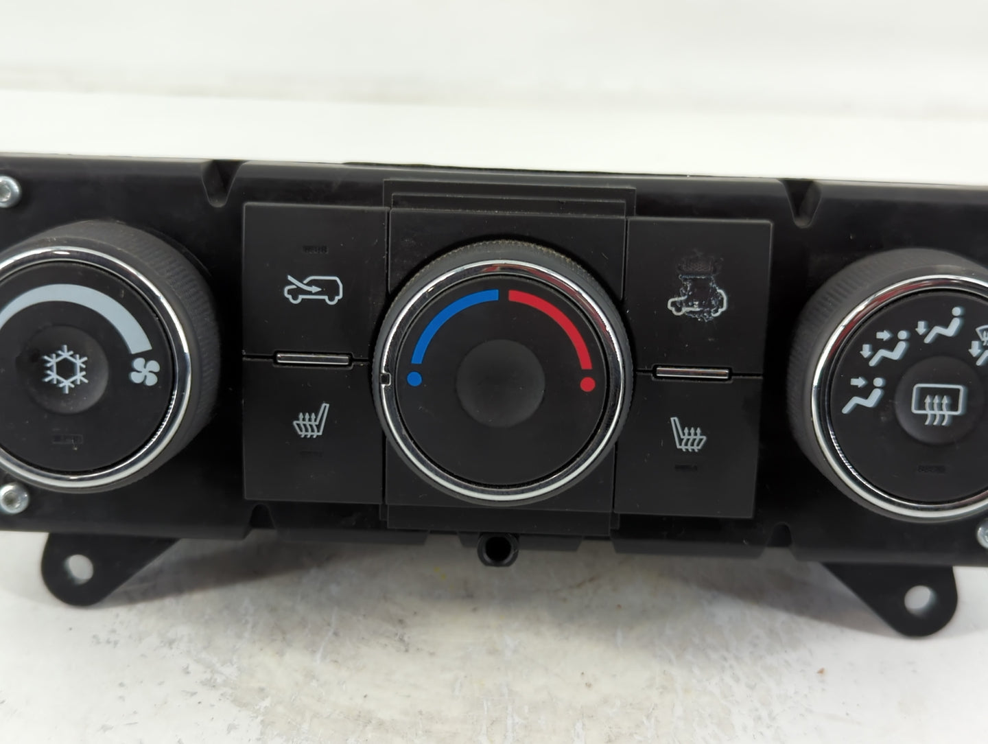 2007-2009 Chevrolet Equinox Climate Control Module Temperature AC/Heater Replacement P/N:25863023 191 D6313 AVH Fits OEM Used Auto Parts - Oemusedautoparts1.com