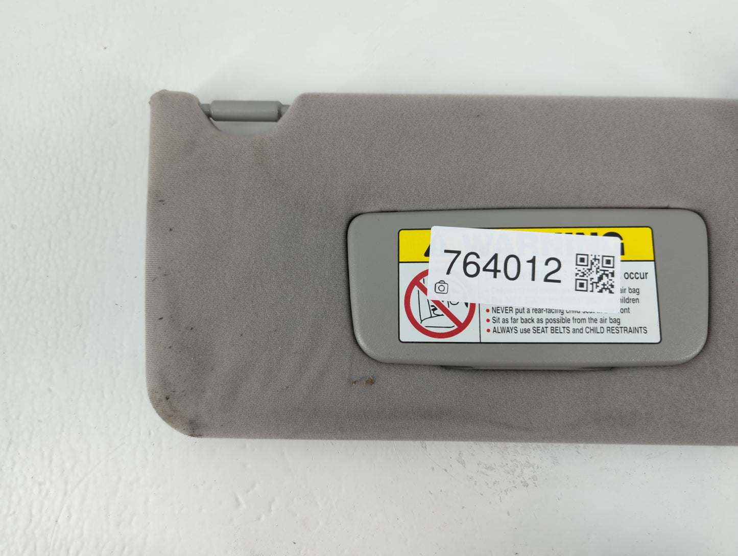 1998-2002 Honda Accord Sun Visor Shade Replacement Passenger Right Mirror Fits Fits 1998 1999 2000 2001 2002 OEM Used Auto Parts - Oemusedautoparts1.com