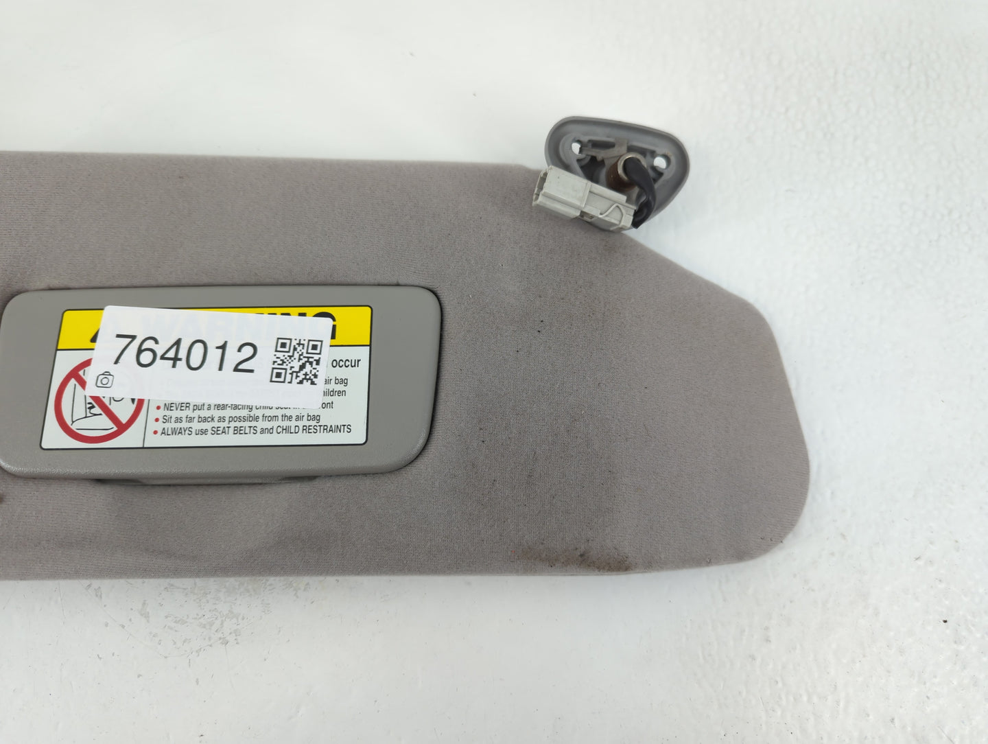 1998-2002 Honda Accord Sun Visor Shade Replacement Passenger Right Mirror Fits Fits 1998 1999 2000 2001 2002 OEM Used Auto Parts - Oemusedautoparts1.com