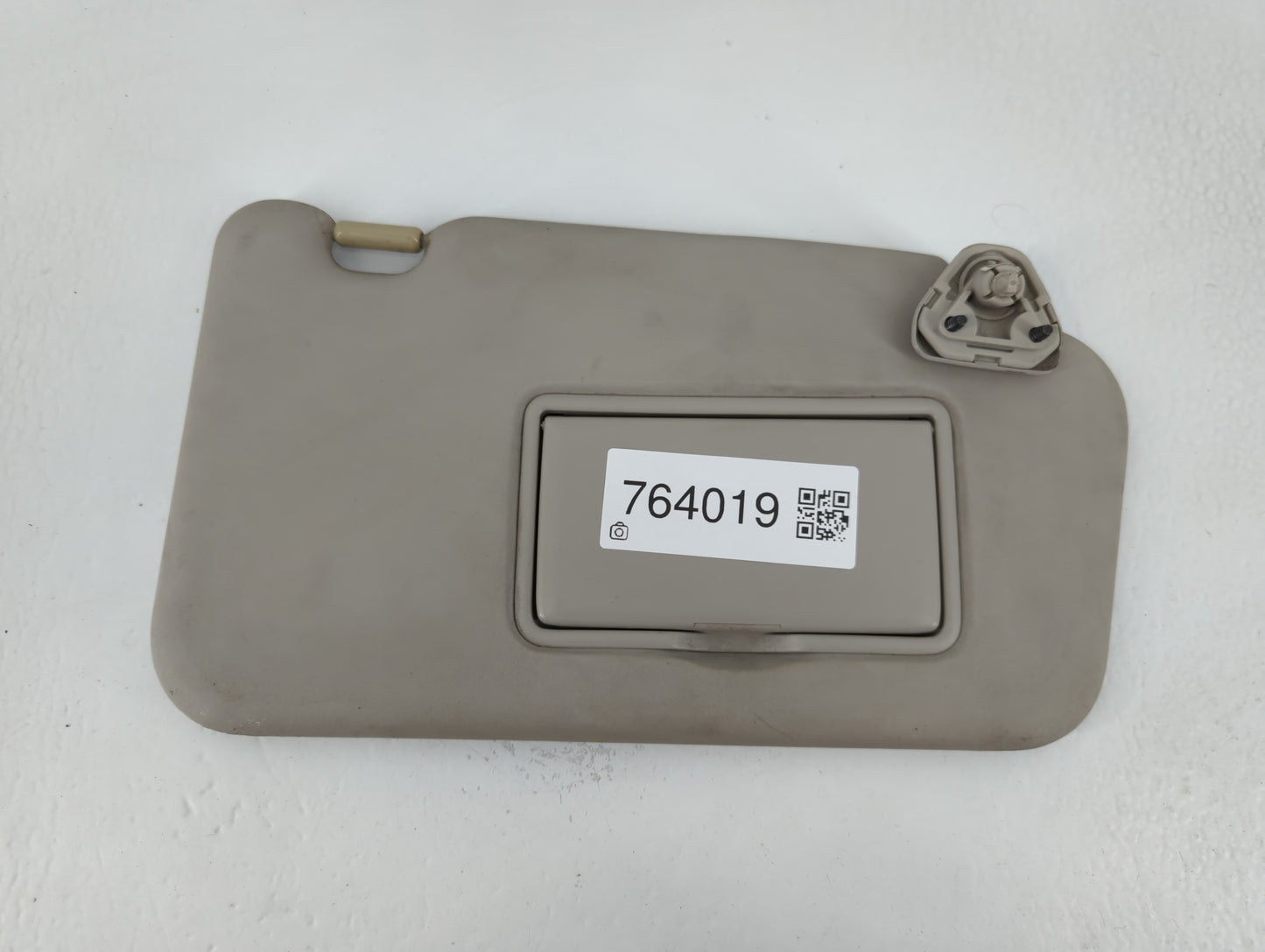 2011-2013 Nissan Juke Sun Visor Shade Replacement Passenger Right Mirror Fits Fits 2011 2012 2013 OEM Used Auto Parts - Oemusedautoparts1.com