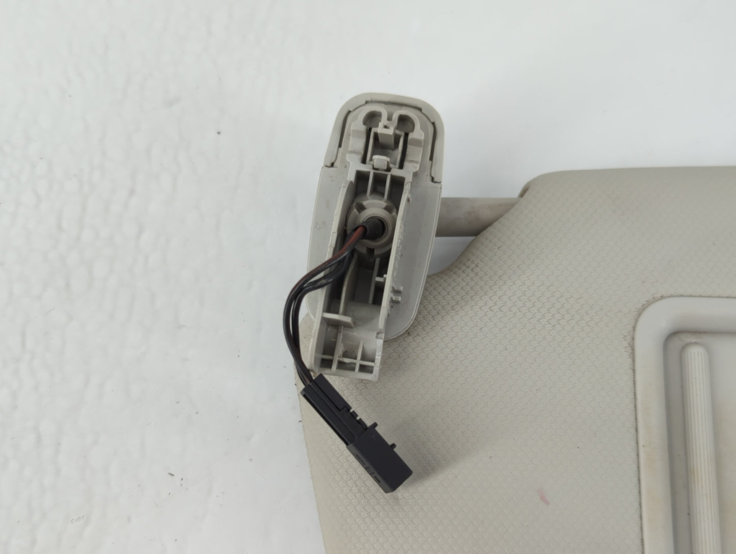 2009-2012 Audi A4 Sun Visor Shade Replacement Driver Left Mirror Fits Fits 2009 2010 2011 2012 OEM Used Auto Parts - Oemusedautoparts1.com