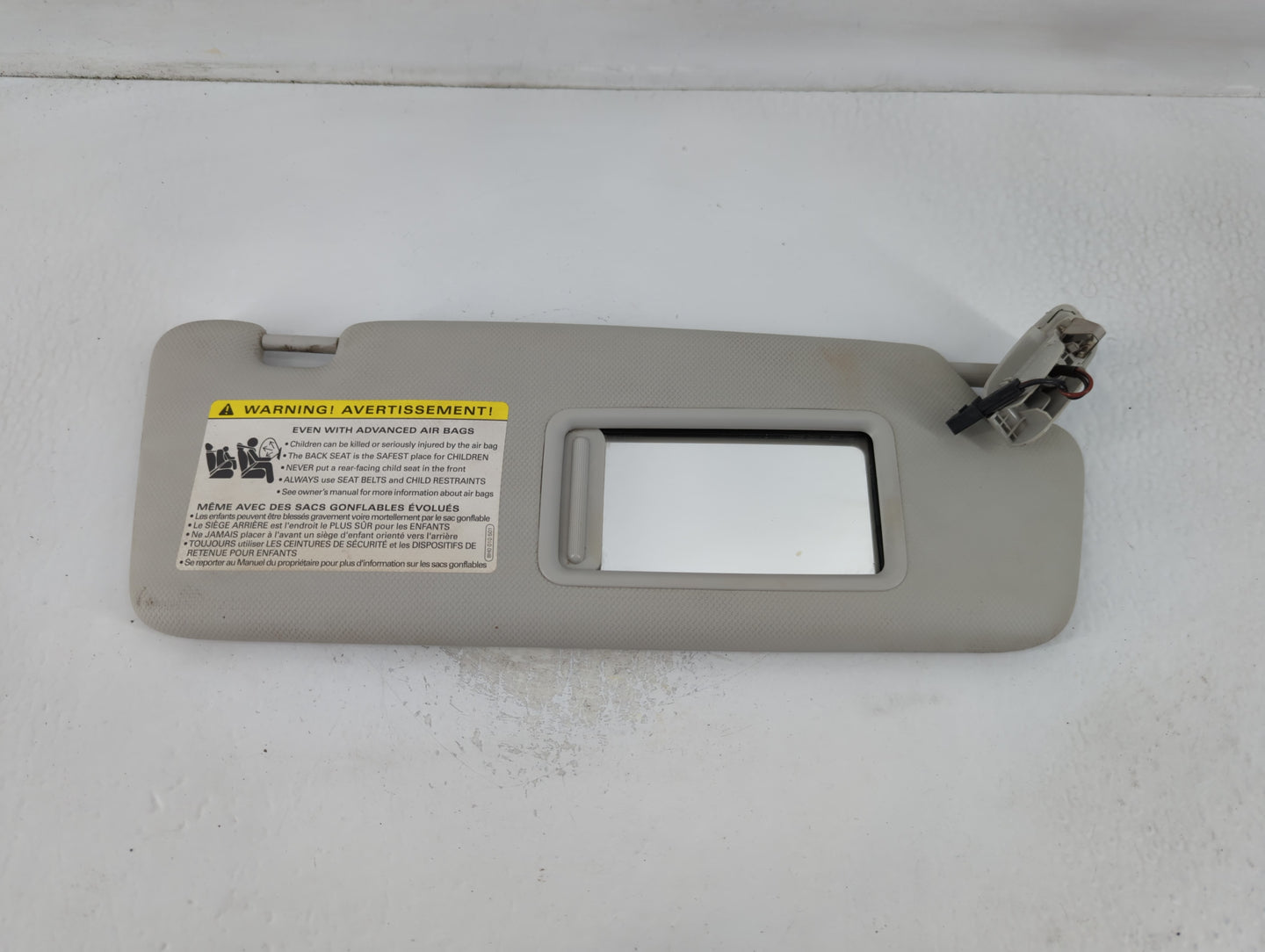 2009-2012 Audi A4 Sun Visor Shade Replacement Passenger Right Mirror Fits Fits 2009 2010 2011 2012 OEM Used Auto Parts - Oemusedautoparts1.com