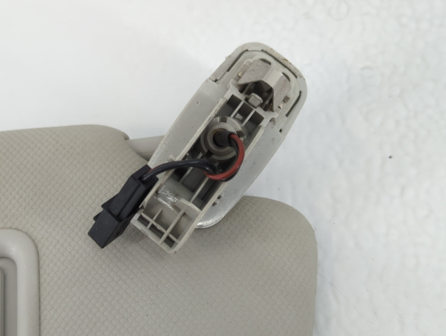 2009-2012 Audi A4 Sun Visor Shade Replacement Passenger Right Mirror Fits Fits 2009 2010 2011 2012 OEM Used Auto Parts - Oemusedautoparts1.com