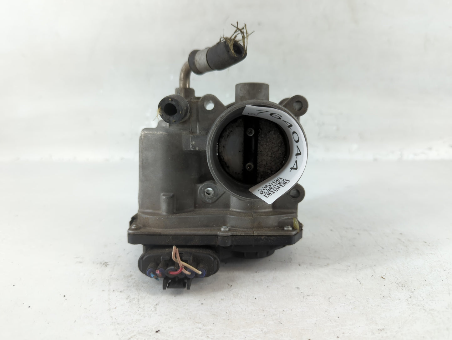 2014 Nissan Versa Note Throttle Body P/N:3AA50-02 E Fits Fits 2012 2013 2015 2016 2017 2018 2019 OEM Used Auto Parts - Oemusedautoparts1.com