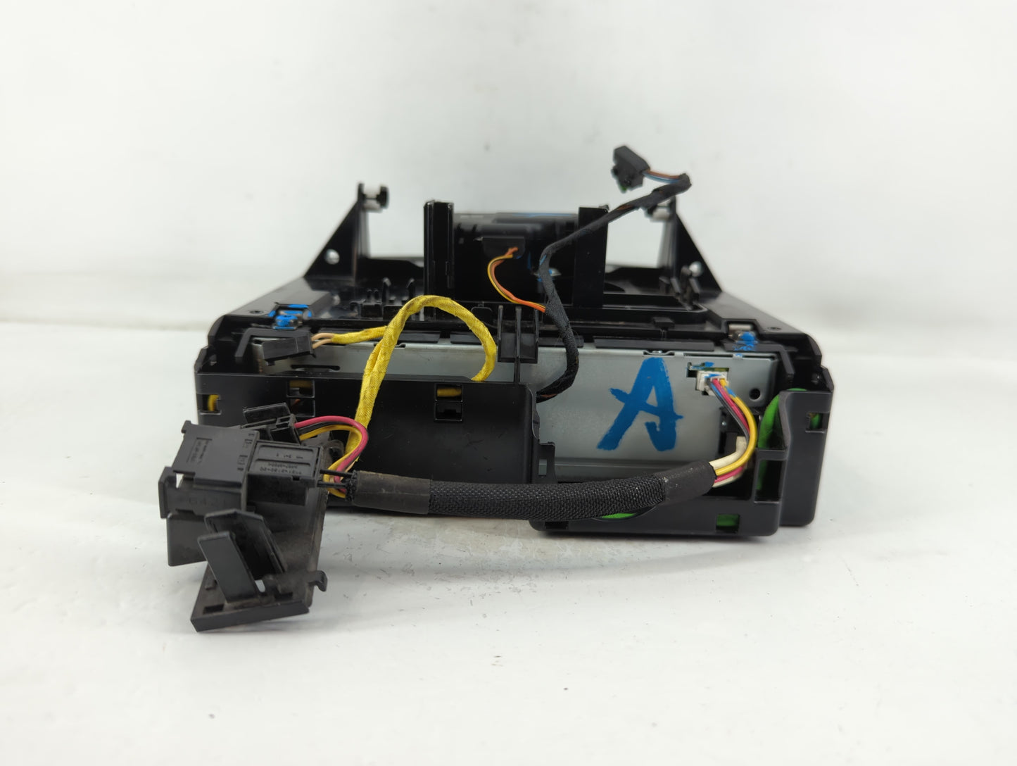 2006-2009 Mercedes-Benz E350 Radio AM FM Cd Player Receiver Replacement P/N:6212A 13127 Fits OEM Used Auto Parts - Oemusedautoparts1.com