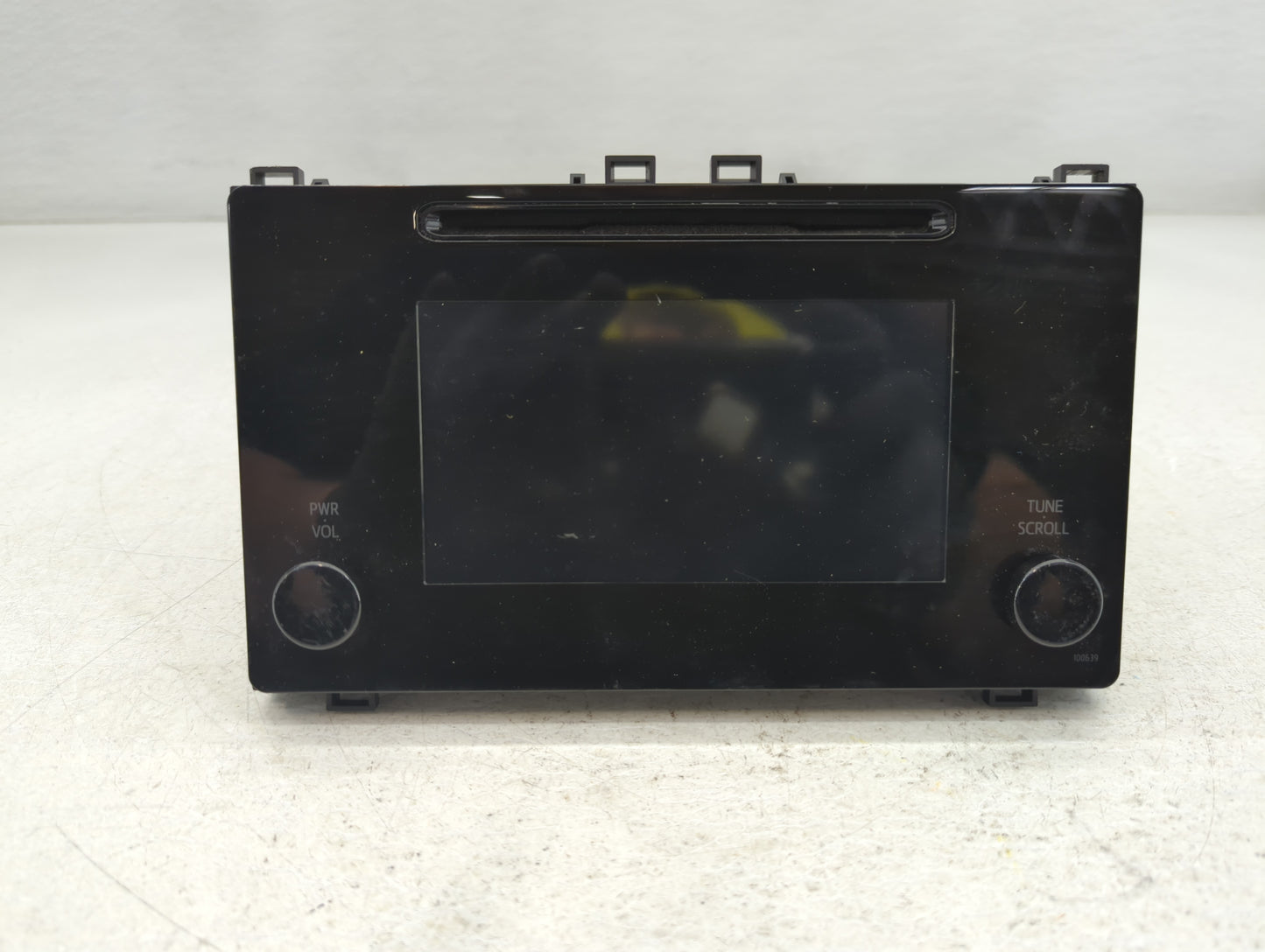 2017-2019 Toyota Corolla Radio AM FM Cd Player Receiver Replacement P/N:86140-02520 Fits Fits 2017 2018 2019 OEM Used Auto Parts - Oemusedautoparts1.com