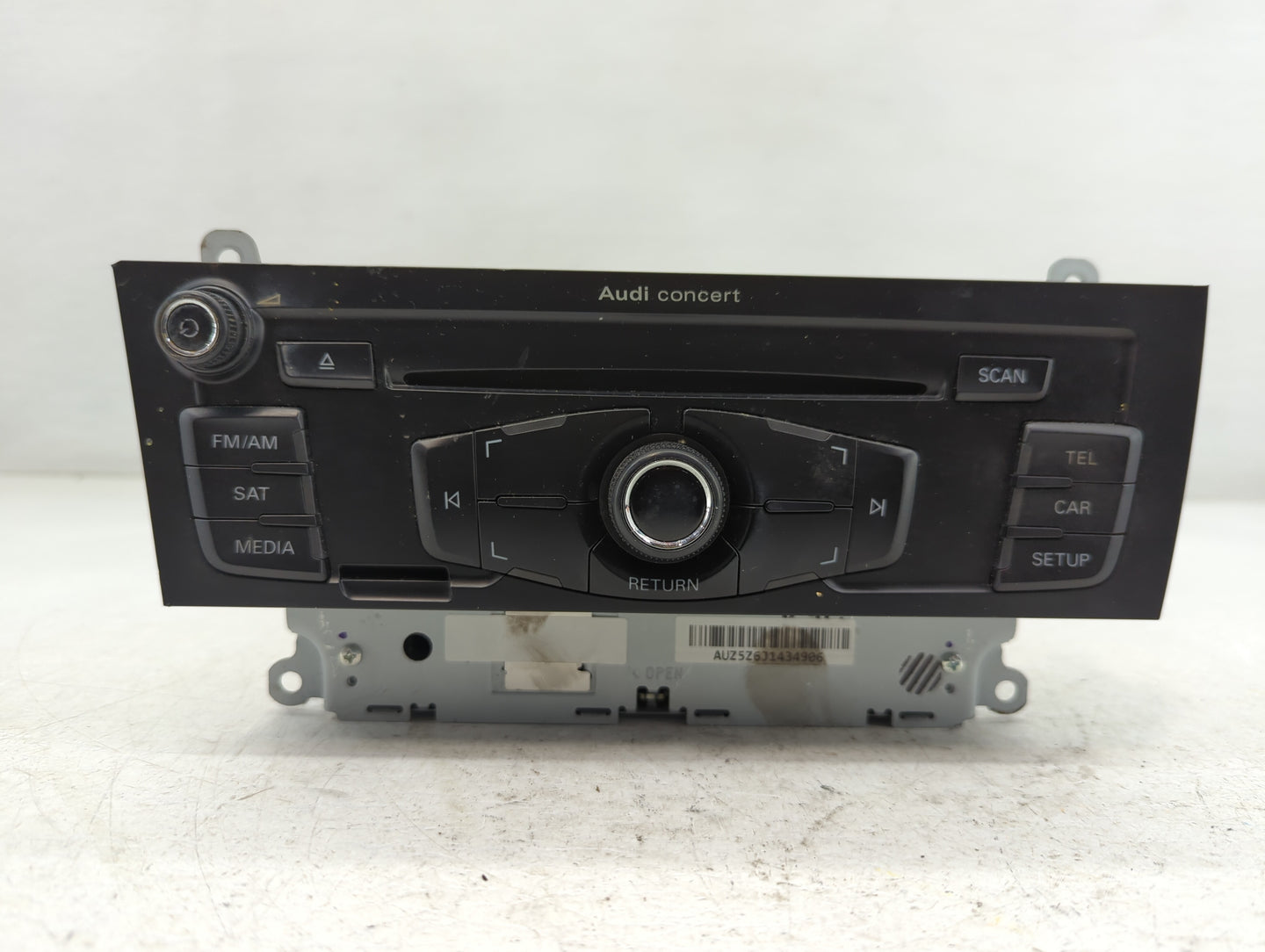 2010-2012 Audi A4 Radio AM FM Cd Player Receiver Replacement P/N:8T1 035 186 R Fits Fits 2010 2011 2012 2013 2014 2015 2016 2017 OEM Used Auto Parts - Oemusedautoparts1.com