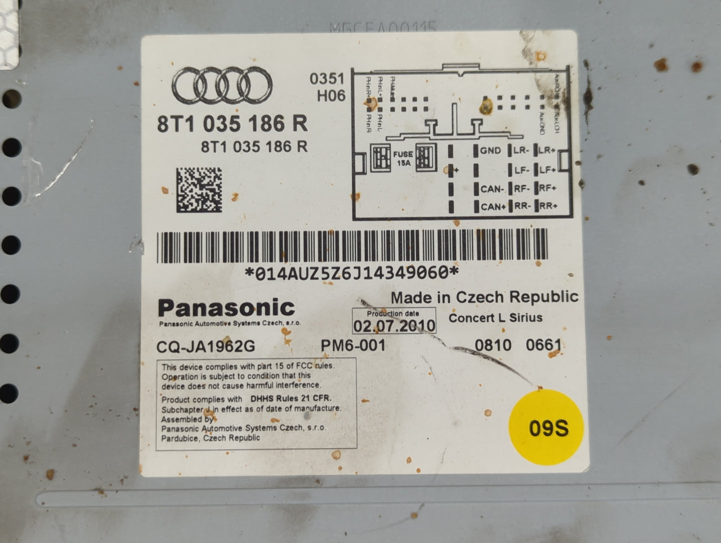 2010-2012 Audi A4 Radio AM FM Cd Player Receiver Replacement P/N:8T1 035 186 R Fits Fits 2010 2011 2012 2013 2014 2015 2016 2017 OEM Used Auto Parts - Oemusedautoparts1.com