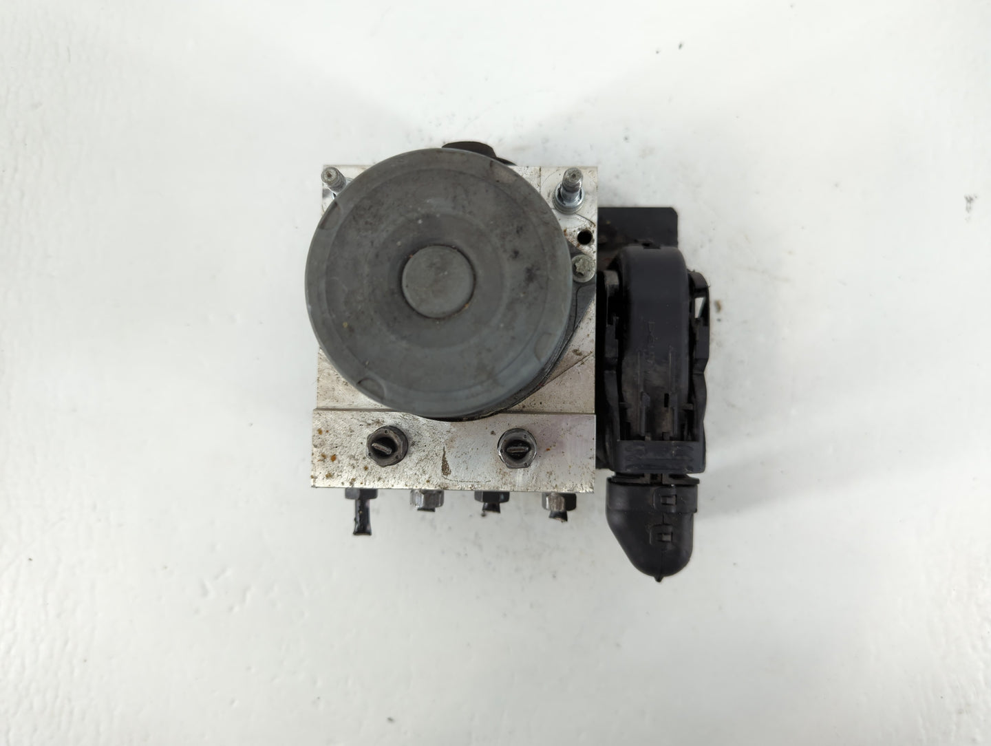 2012-2017 Fiat 500 ABS Pump Control Module Replacement P/N:68073251AI Fits Fits 2012 2013 2014 2015 2016 2017 OEM Used Auto Parts - Oemusedautoparts1.com