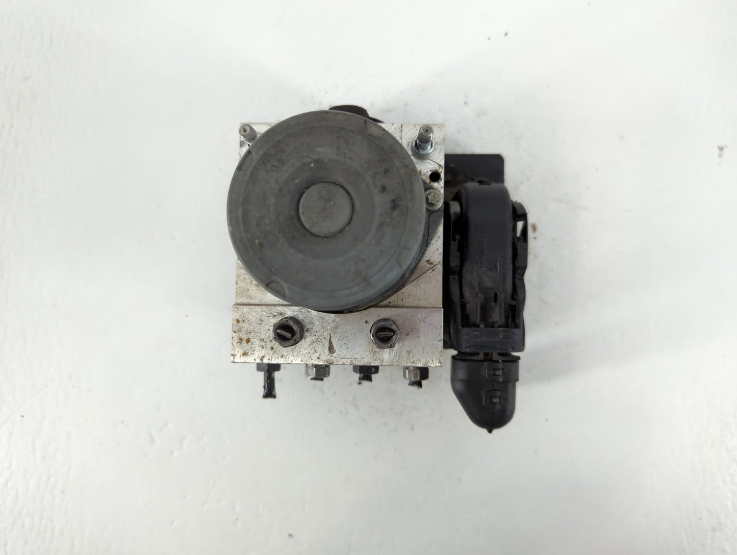 2012-2017 Fiat 500 ABS Pump Control Module Replacement P/N:68073251AI Fits Fits 2012 2013 2014 2015 2016 2017 OEM Used Auto Parts - Oemusedautoparts1.com