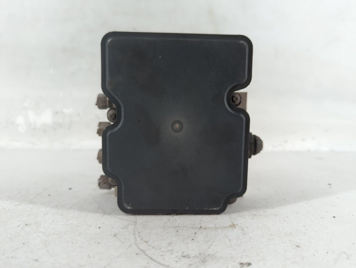 2019 Dodge Grand Caravan ABS Pump Control Module Replacement P/N:P68443867AA Fits Fits 2020 OEM Used Auto Parts - Oemusedautoparts1.com