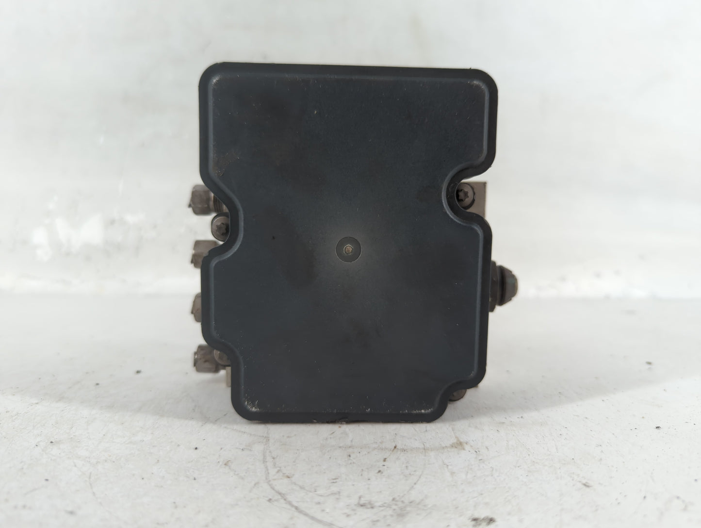 2019 Dodge Grand Caravan ABS Pump Control Module Replacement P/N:P68443867AA Fits Fits 2020 OEM Used Auto Parts - Oemusedautoparts1.com