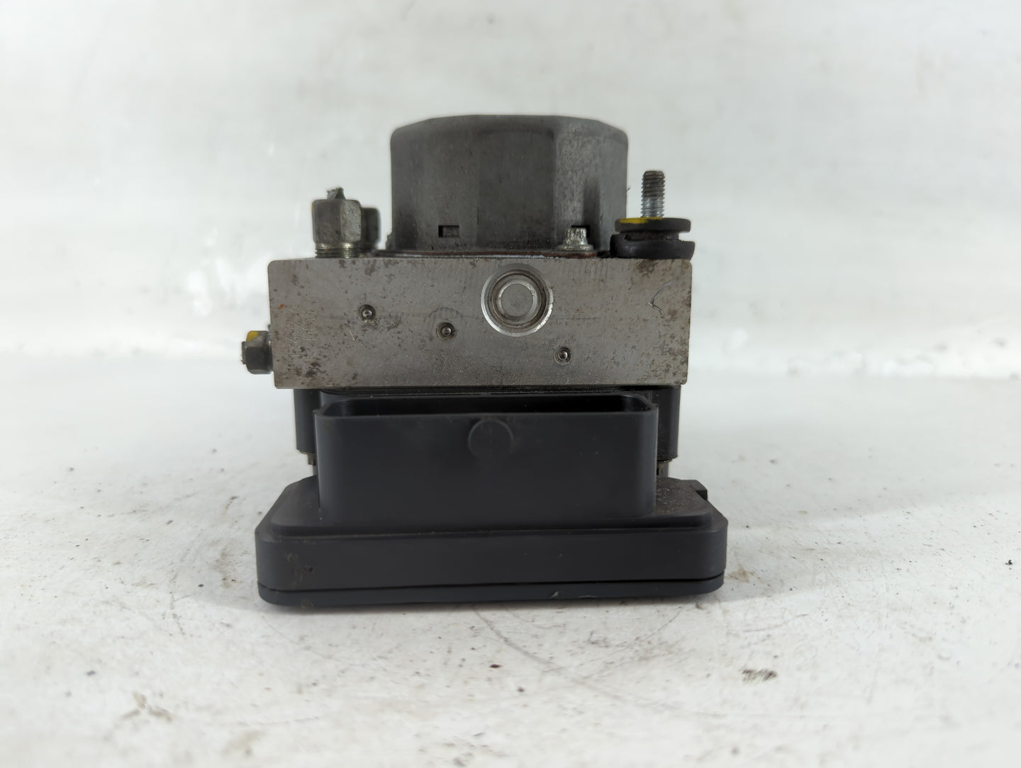 2014-2015 Nissan Sentra ABS Pump Control Module Replacement P/N:269 661 47660 3SG0C Fits Fits 2014 2015 OEM Used Auto Parts - Oemusedautoparts1.com
