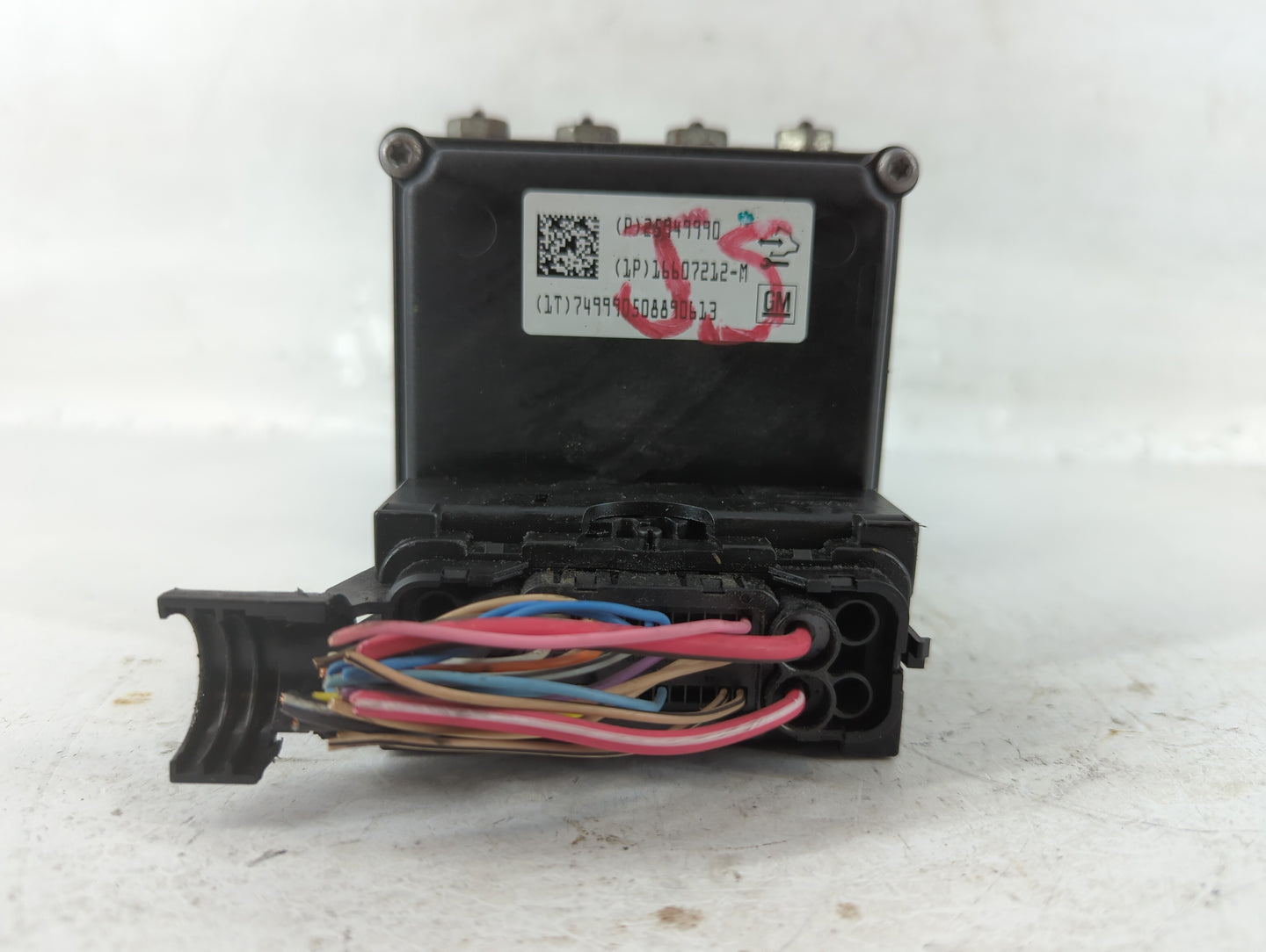 2010 Chevrolet Malibu ABS Pump Control Module Replacement P/N:(P)25949990 Fits OEM Used Auto Parts - Oemusedautoparts1.com