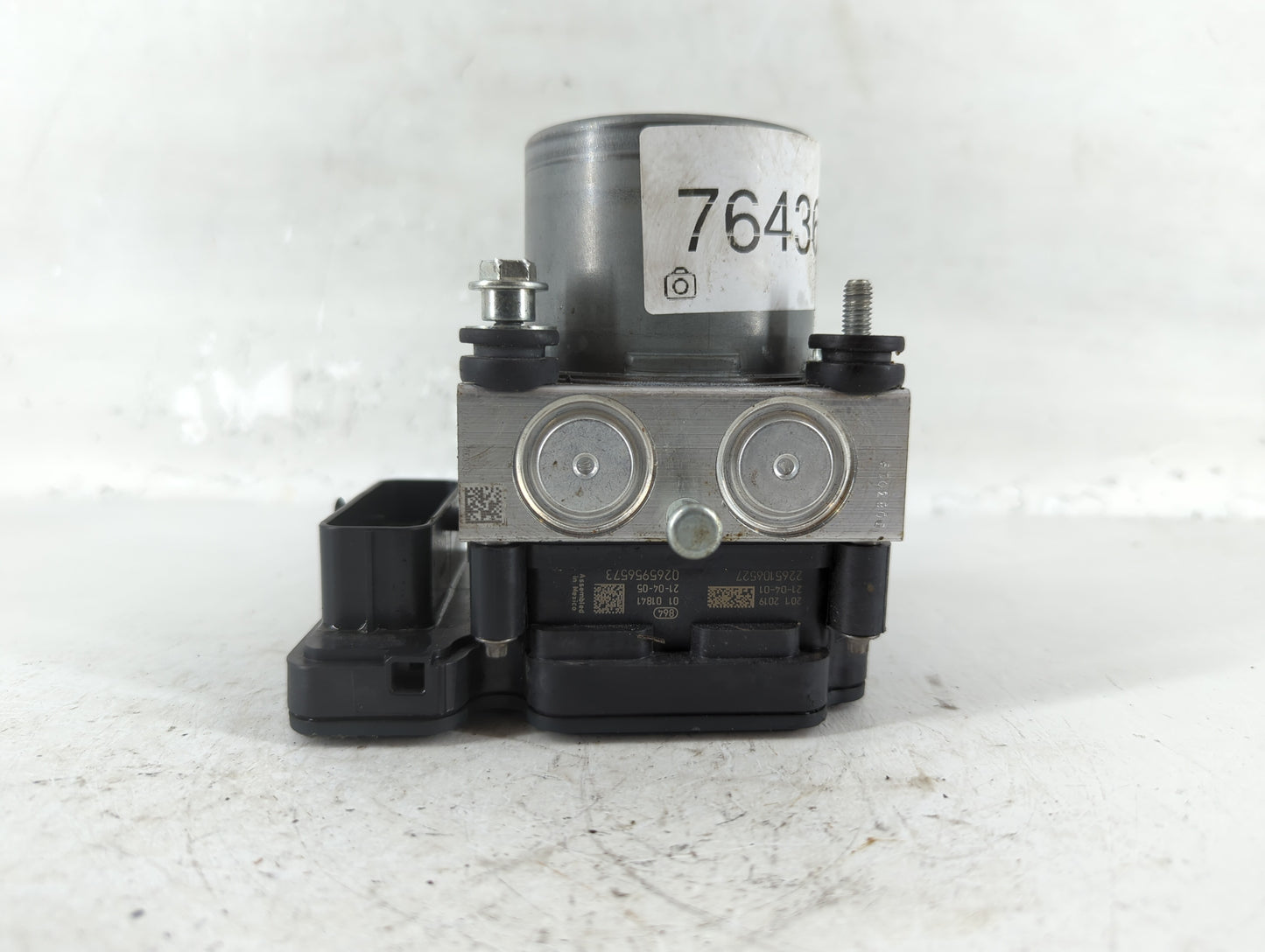2019-2021 Chevrolet Malibu ABS Pump Control Module Replacement P/N:84767280 Fits Fits 2019 2020 2021 OEM Used Auto Parts - Oemusedautoparts1.com