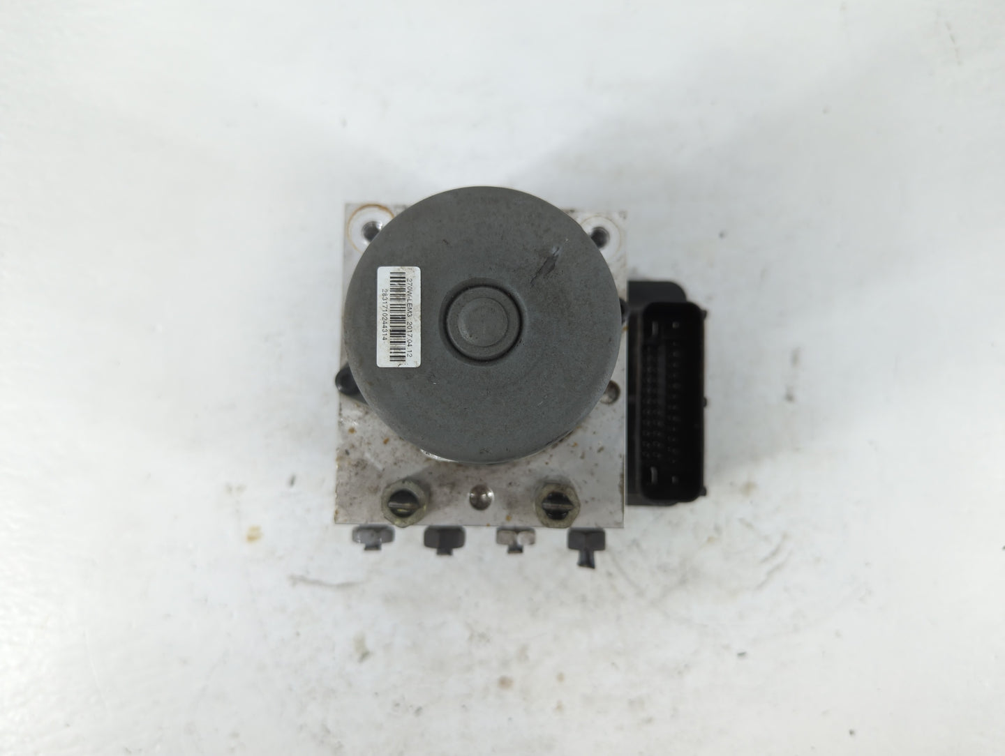 2017-2021 Buick Encore ABS Pump Control Module Replacement P/N:42563014 Fits Fits 2017 2018 2019 2020 2021 OEM Used Auto Parts - Oemusedautoparts1.com